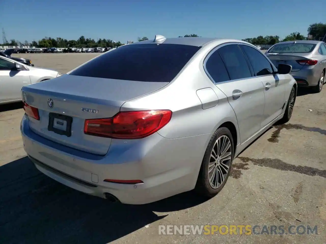 4 Photograph of a damaged car WBAJR3C0XLWW64229 BMW 5 SERIES 2020