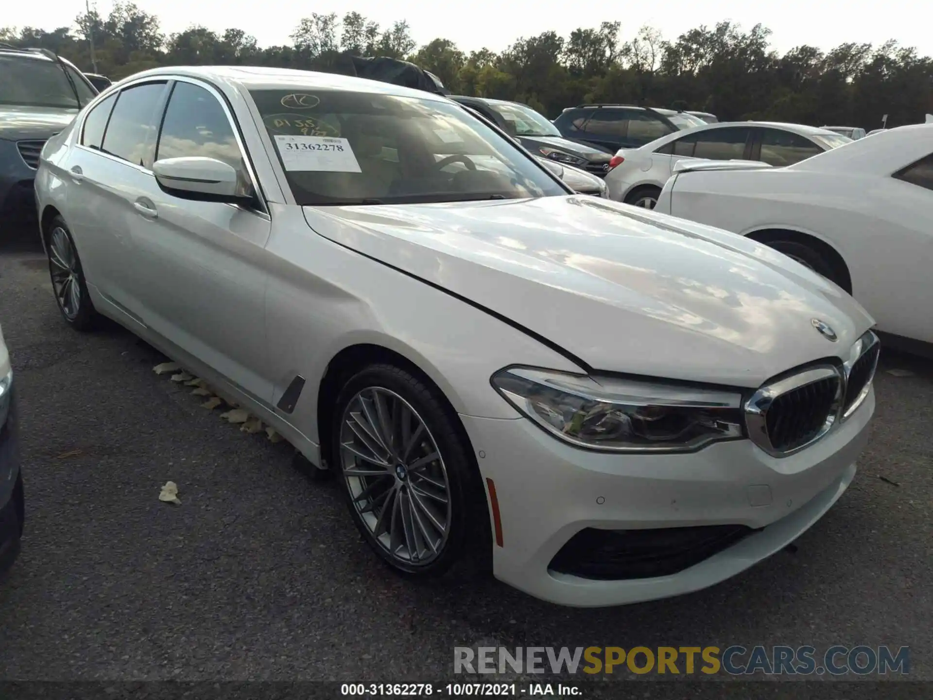 1 Photograph of a damaged car WBAJR3C0XLWW79071 BMW 5 SERIES 2020