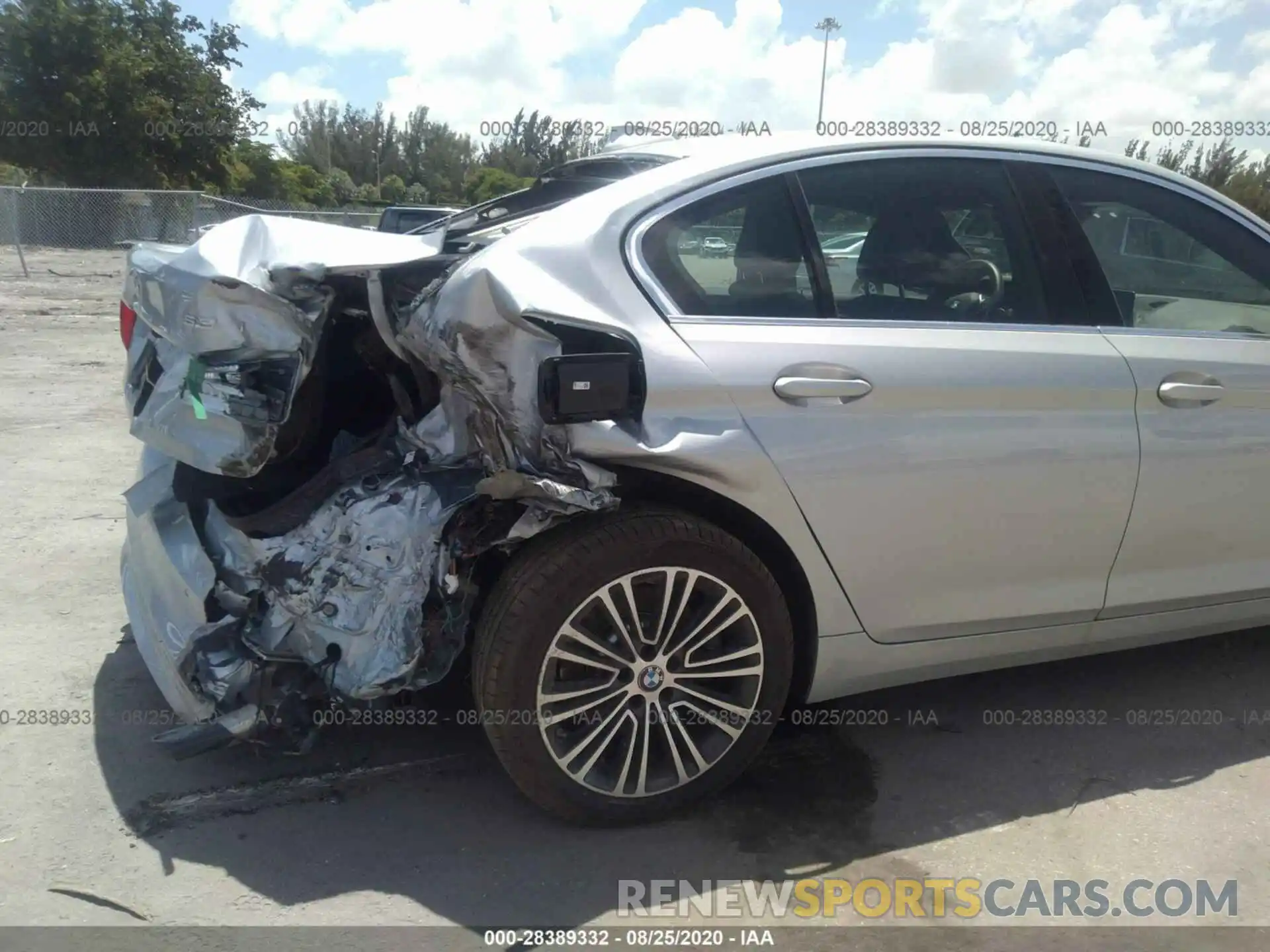 6 Photograph of a damaged car WBAJR7C01LCD11647 BMW 5 SERIES 2020