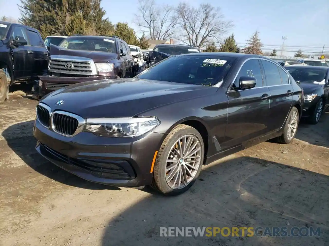 2 Photograph of a damaged car WBAJR7C02LBP96495 BMW 5 SERIES 2020