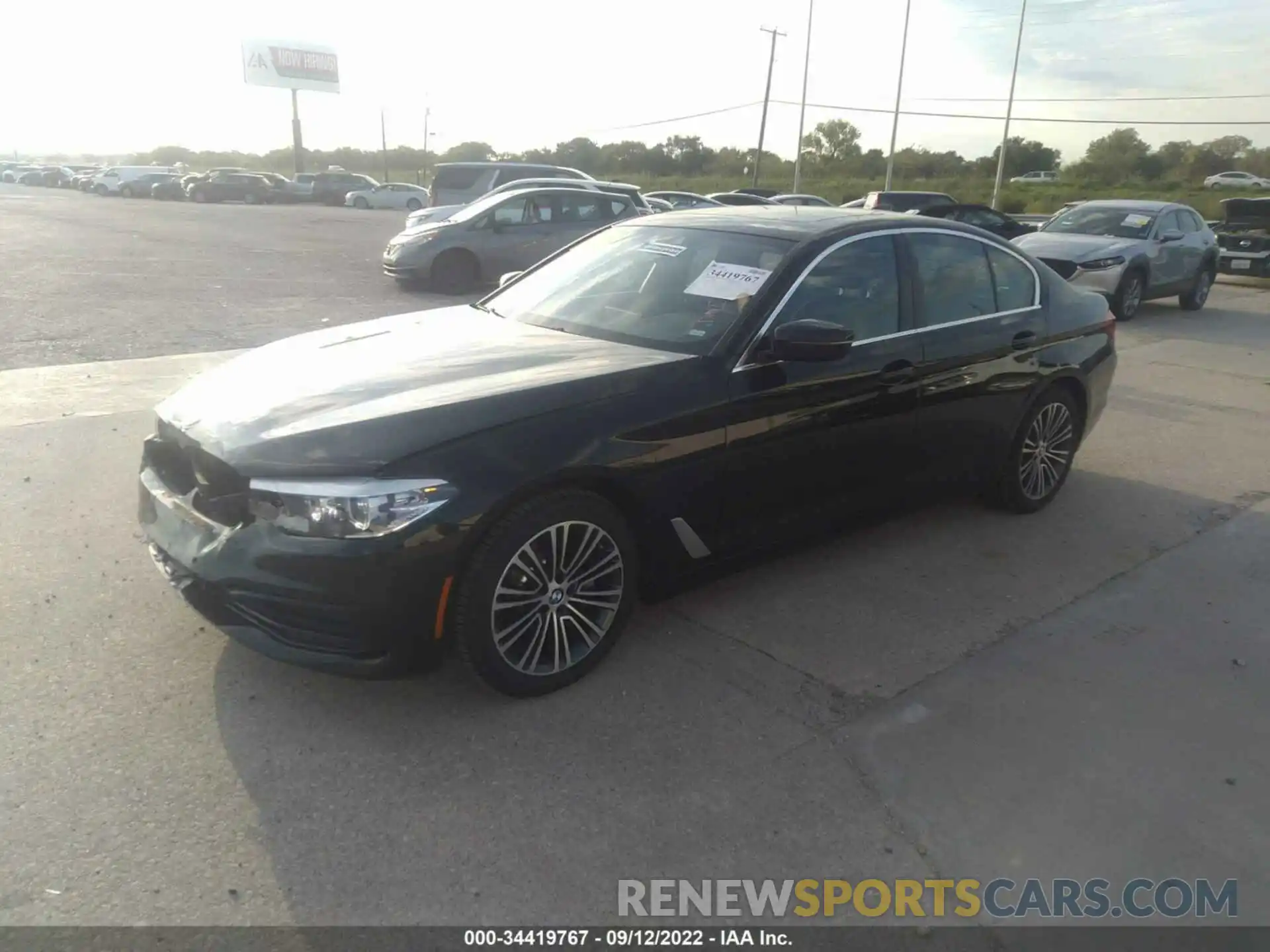 2 Photograph of a damaged car WBAJR7C02LWW64605 BMW 5 SERIES 2020