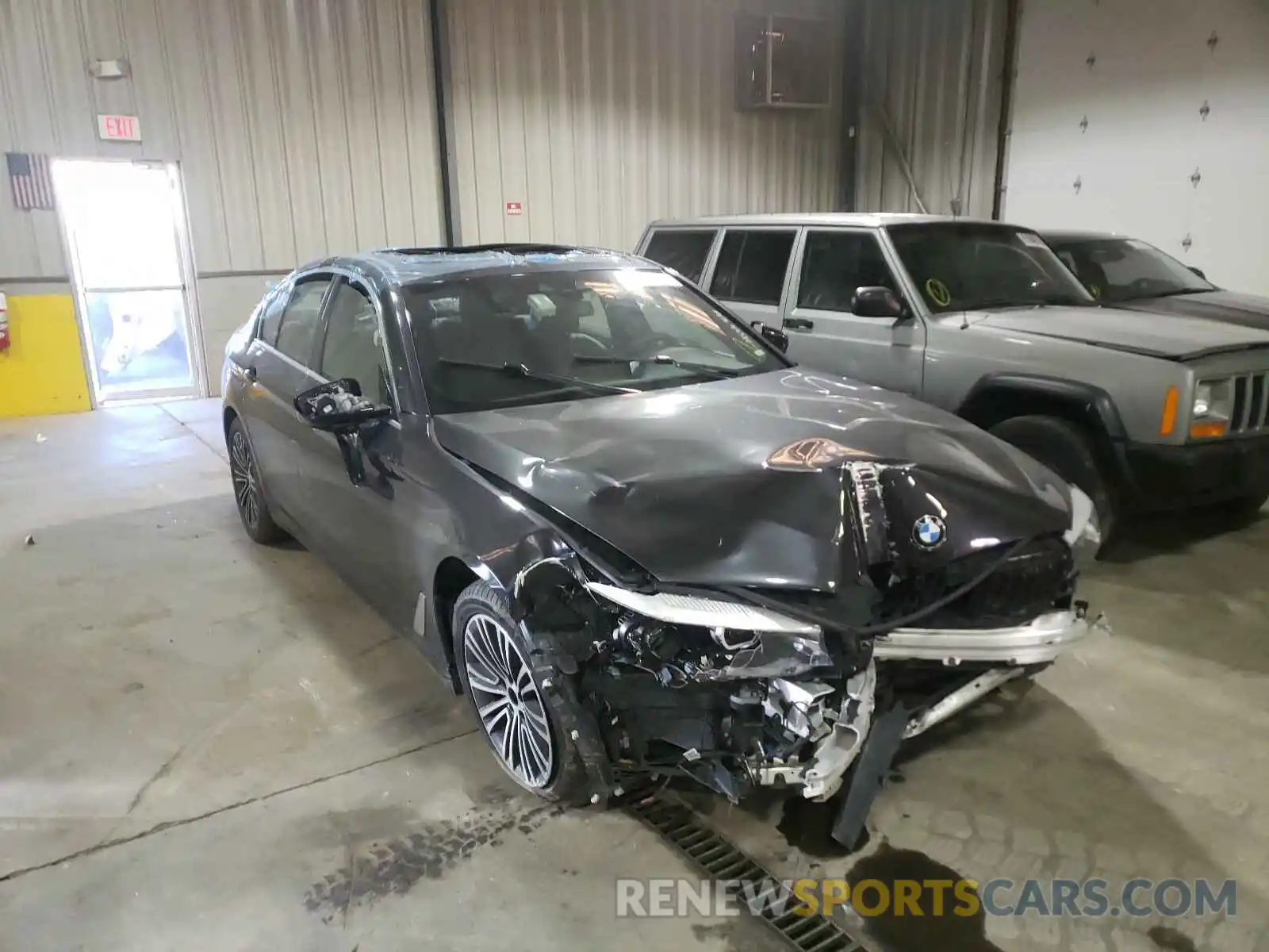 1 Photograph of a damaged car WBAJR7C02LWW64894 BMW 5 SERIES 2020