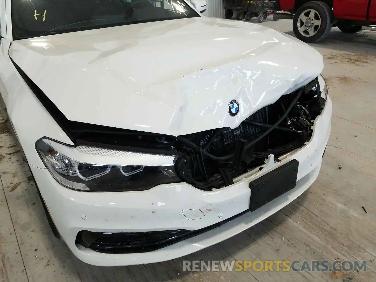 9 Photograph of a damaged car WBAJR7C04LWW65268 BMW 5 SERIES 2020