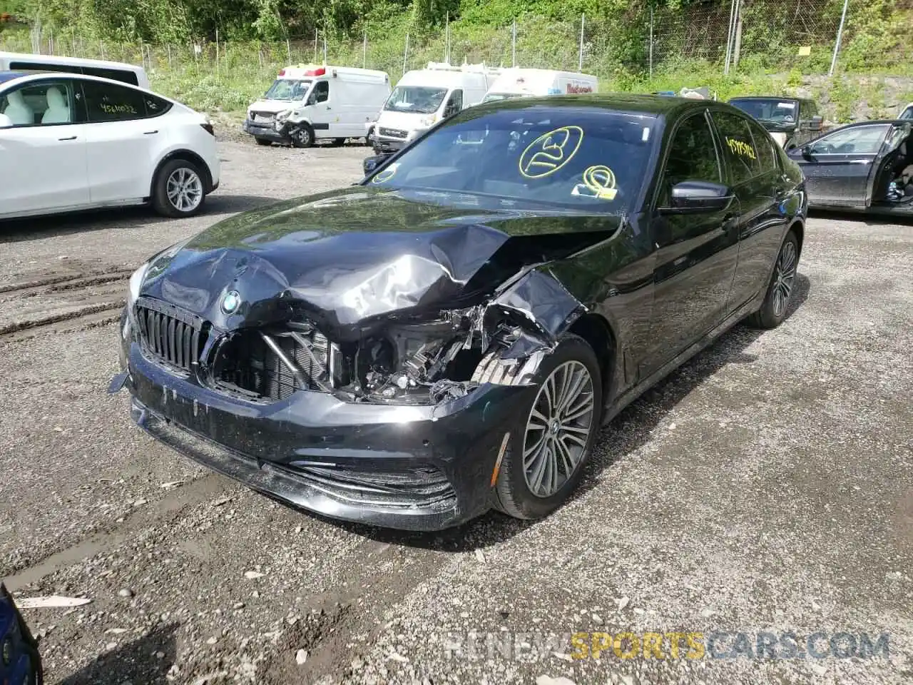 2 Фотография поврежденного автомобиля WBAJR7C04LWW74858 BMW 5 SERIES 2020