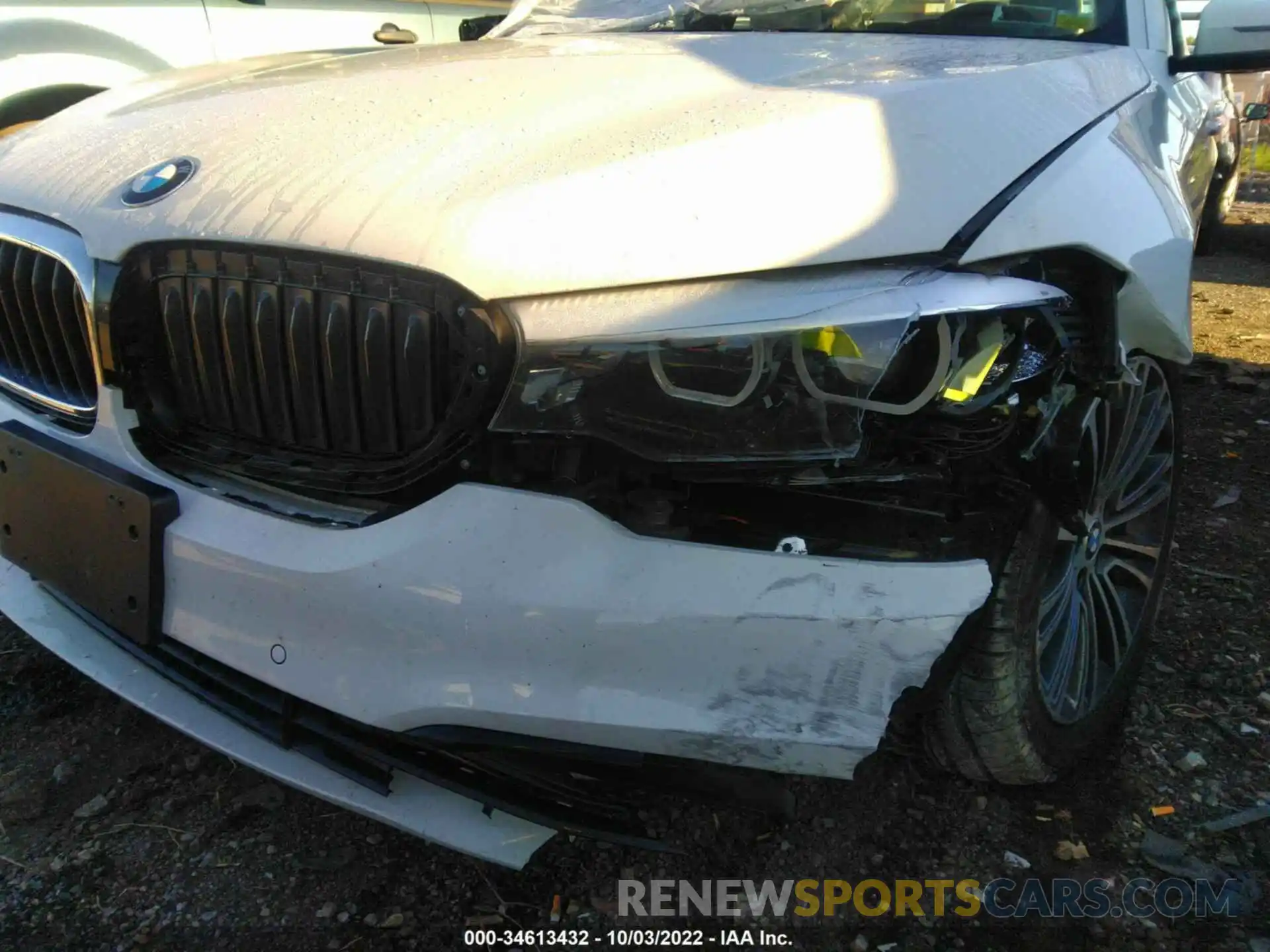 6 Photograph of a damaged car WBAJR7C06LWW62906 BMW 5 SERIES 2020