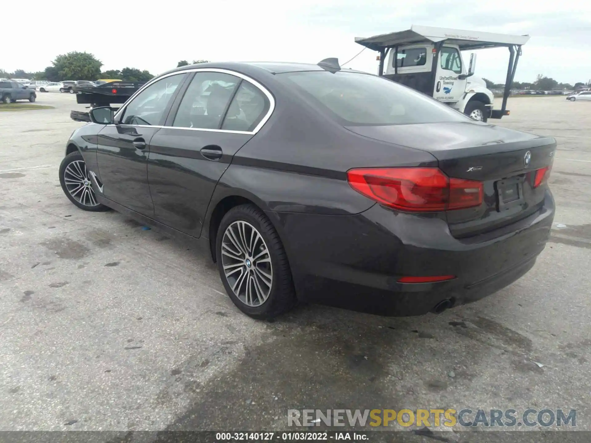 3 Photograph of a damaged car WBAJR7C06LWW64865 BMW 5 SERIES 2020