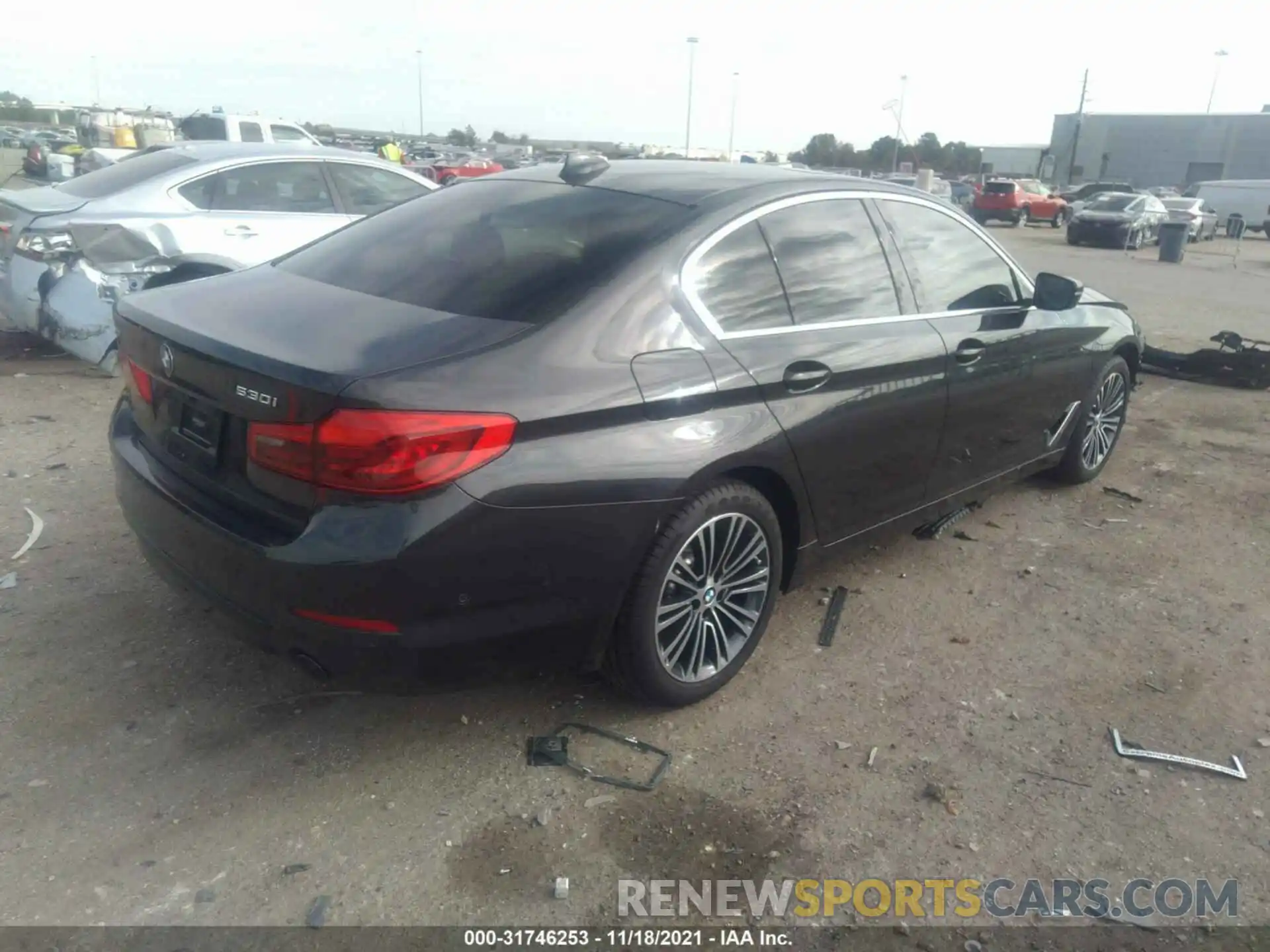 4 Photograph of a damaged car WBAJR7C06LWW79978 BMW 5 SERIES 2020