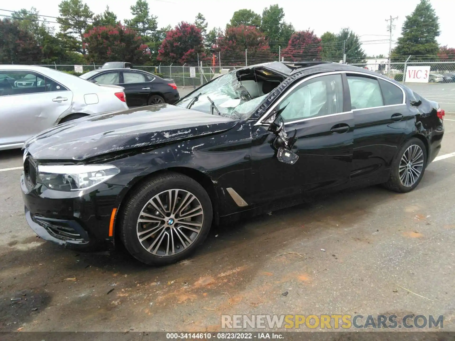 2 Photograph of a damaged car WBAJR7C07LCD12608 BMW 5 SERIES 2020