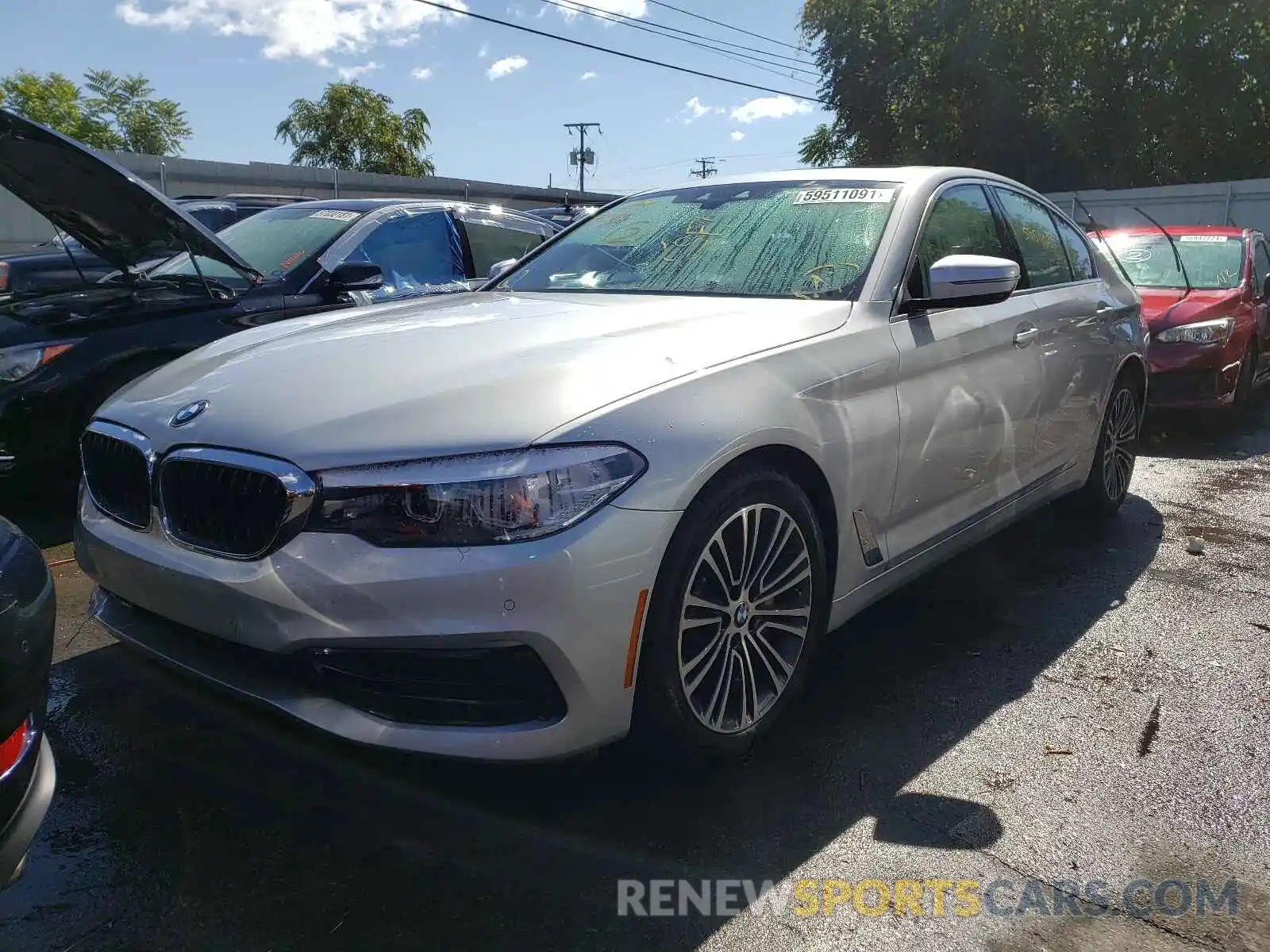 2 Photograph of a damaged car WBAJR7C07LWW79908 BMW 5 SERIES 2020