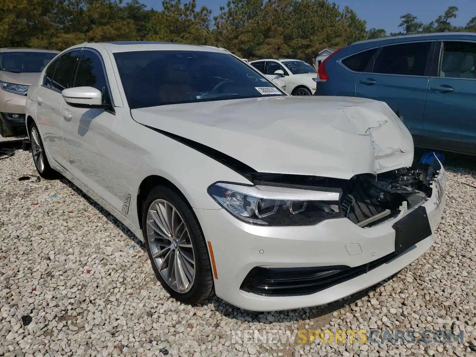 1 Фотография поврежденного автомобиля WBAJR7C08LCD26095 BMW 5 SERIES 2020