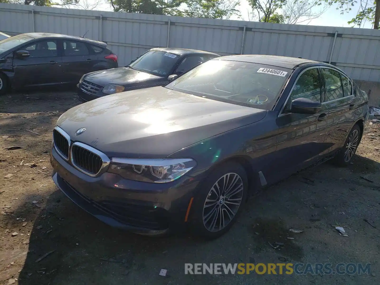 2 Photograph of a damaged car WBAJR7C08LWW75348 BMW 5 SERIES 2020