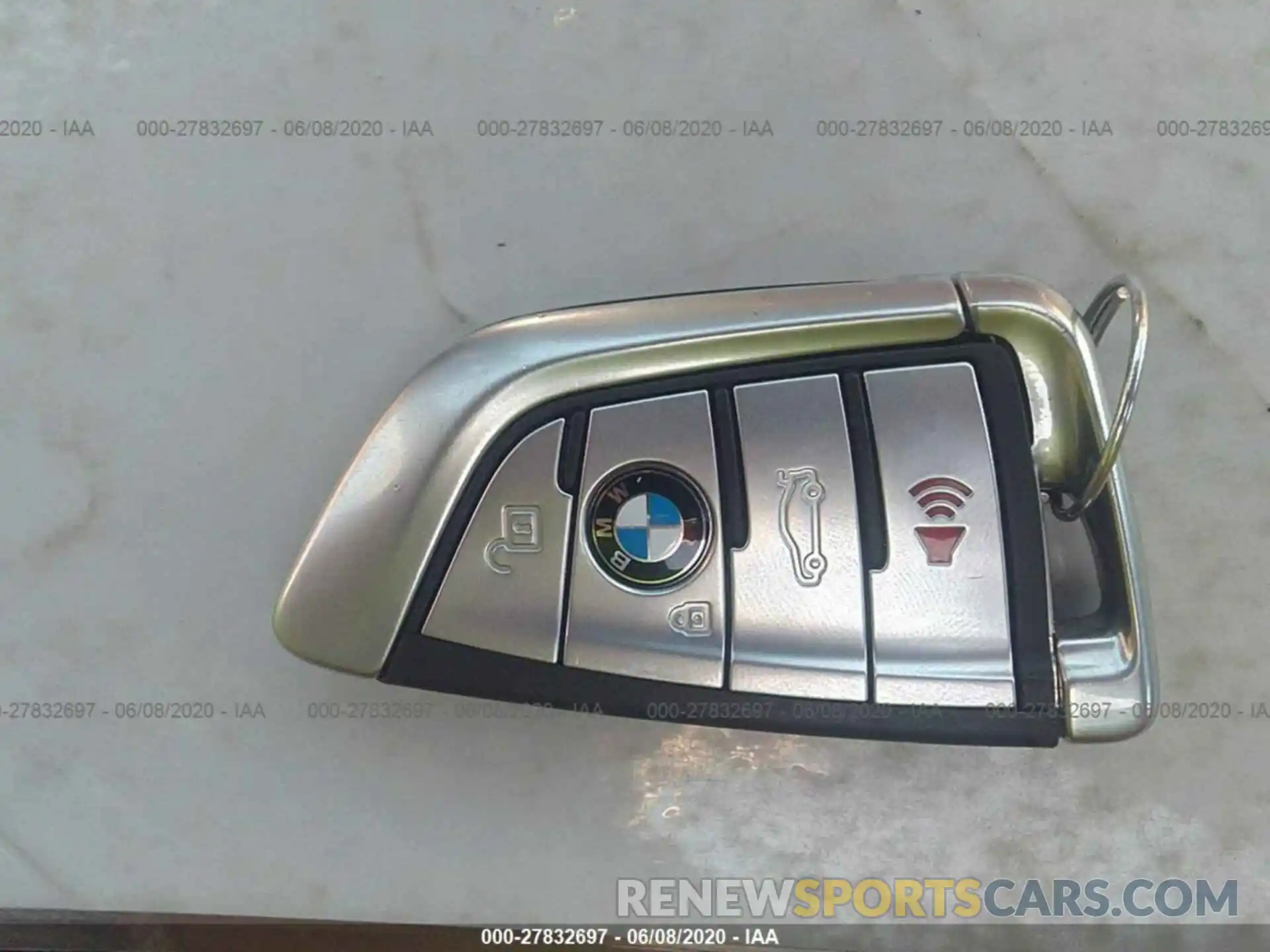 11 Фотография поврежденного автомобиля WBAJR7C09LCD23710 BMW 5 SERIES 2020