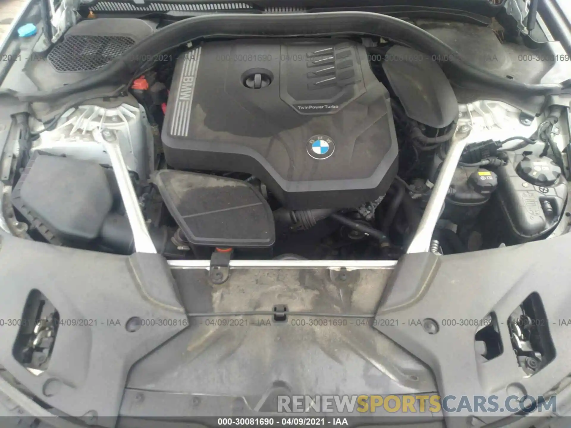 10 Фотография поврежденного автомобиля WBAJR7C09LWW64830 BMW 5 SERIES 2020