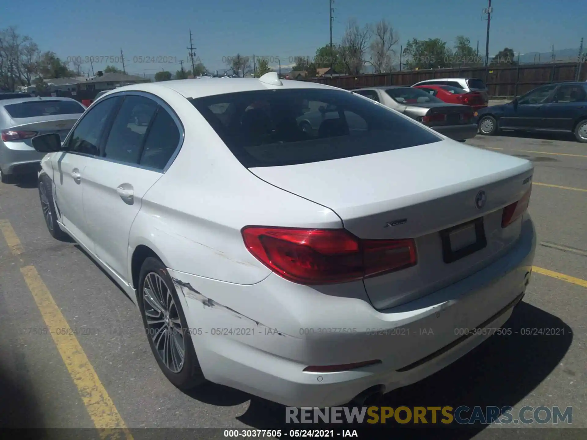 3 Photograph of a damaged car WBAJR7C09LWW65220 BMW 5 SERIES 2020