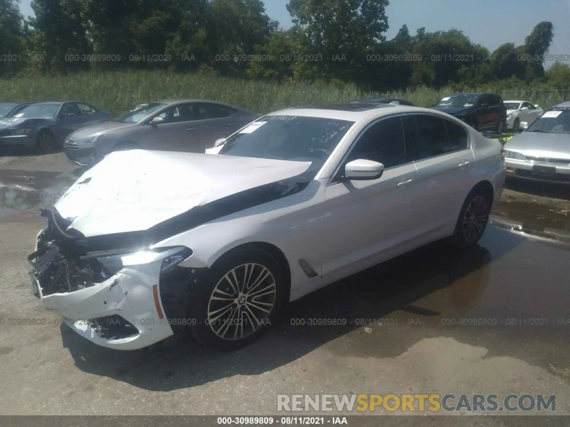 2 Photograph of a damaged car WBAJR7C09LWW66156 BMW 5 SERIES 2020