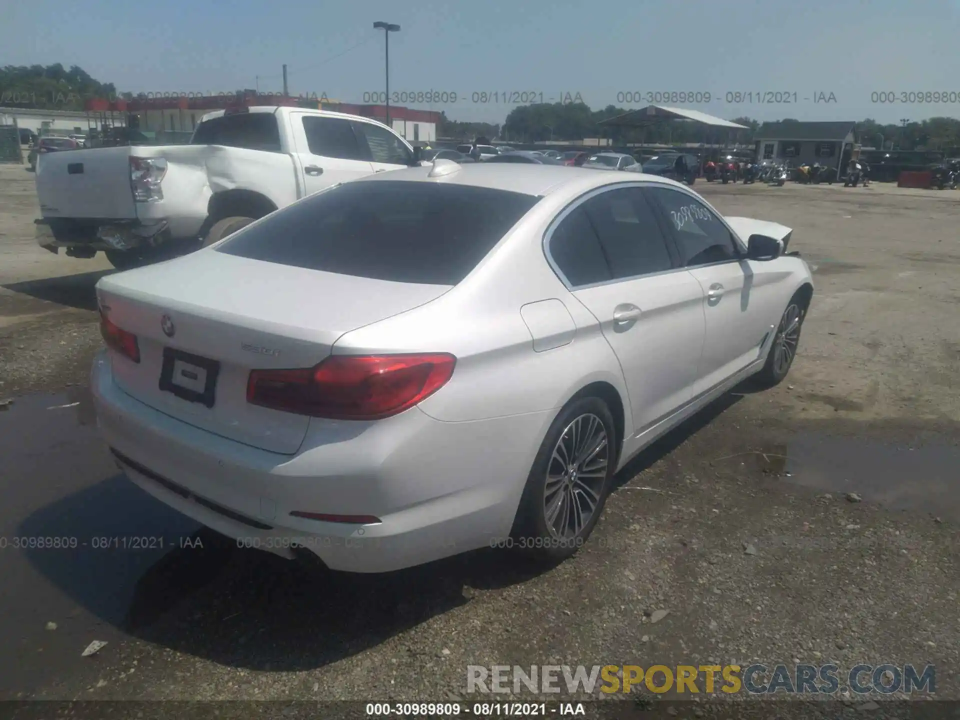 4 Photograph of a damaged car WBAJR7C09LWW66156 BMW 5 SERIES 2020