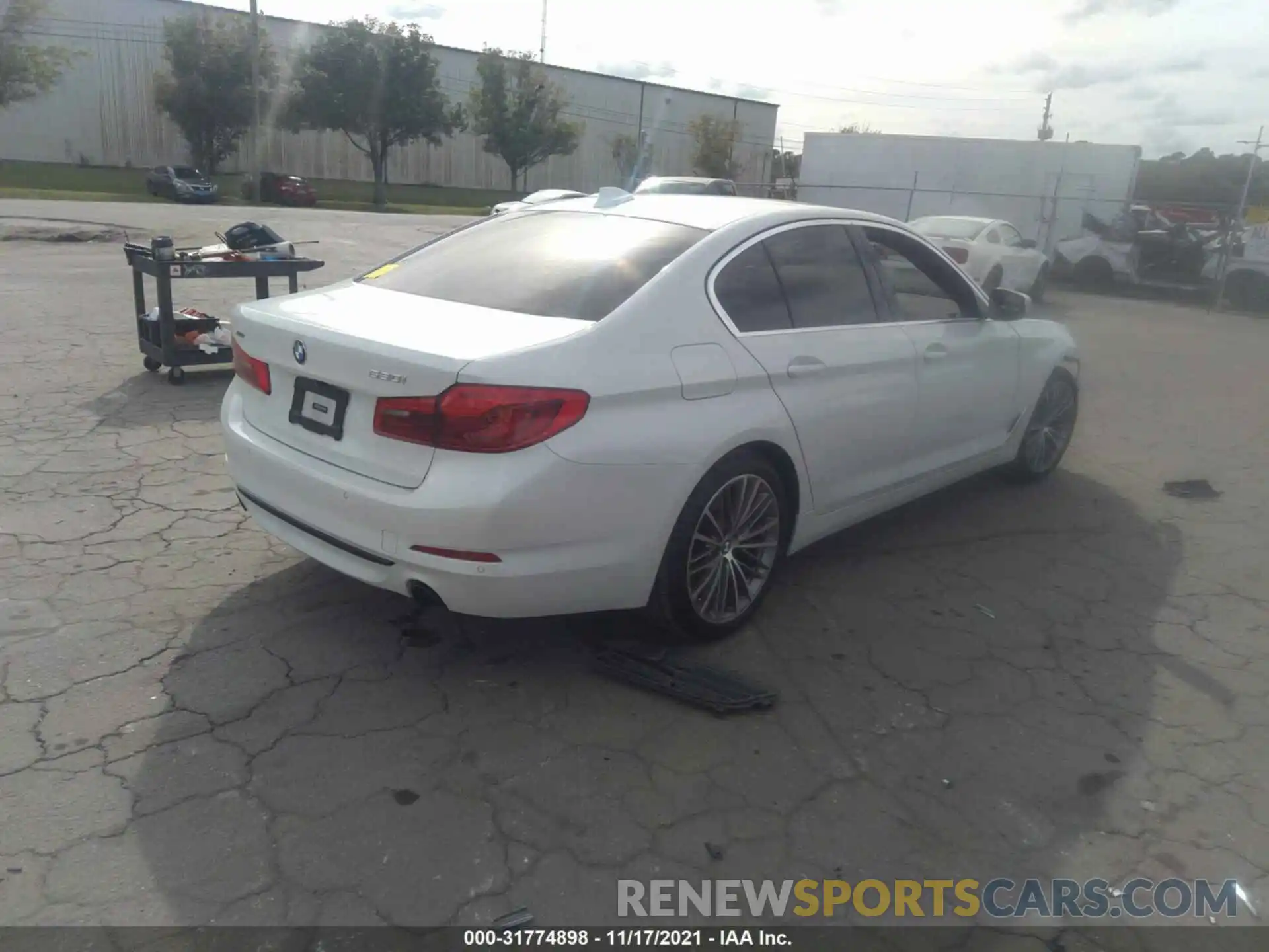 4 Photograph of a damaged car WBAJR7C0XLBP96437 BMW 5 SERIES 2020