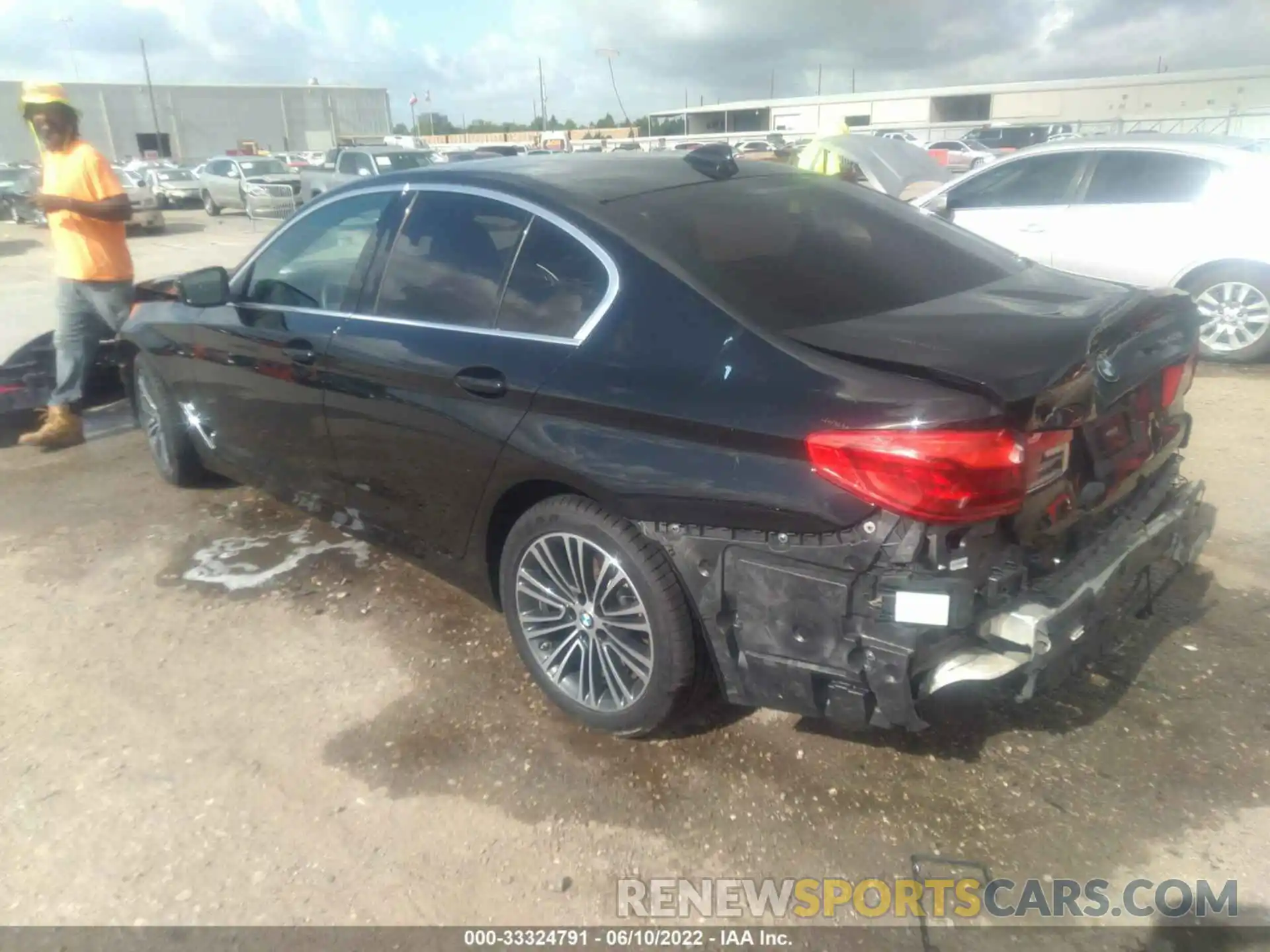 3 Photograph of a damaged car WBAJS1C01LWW71305 BMW 5 SERIES 2020