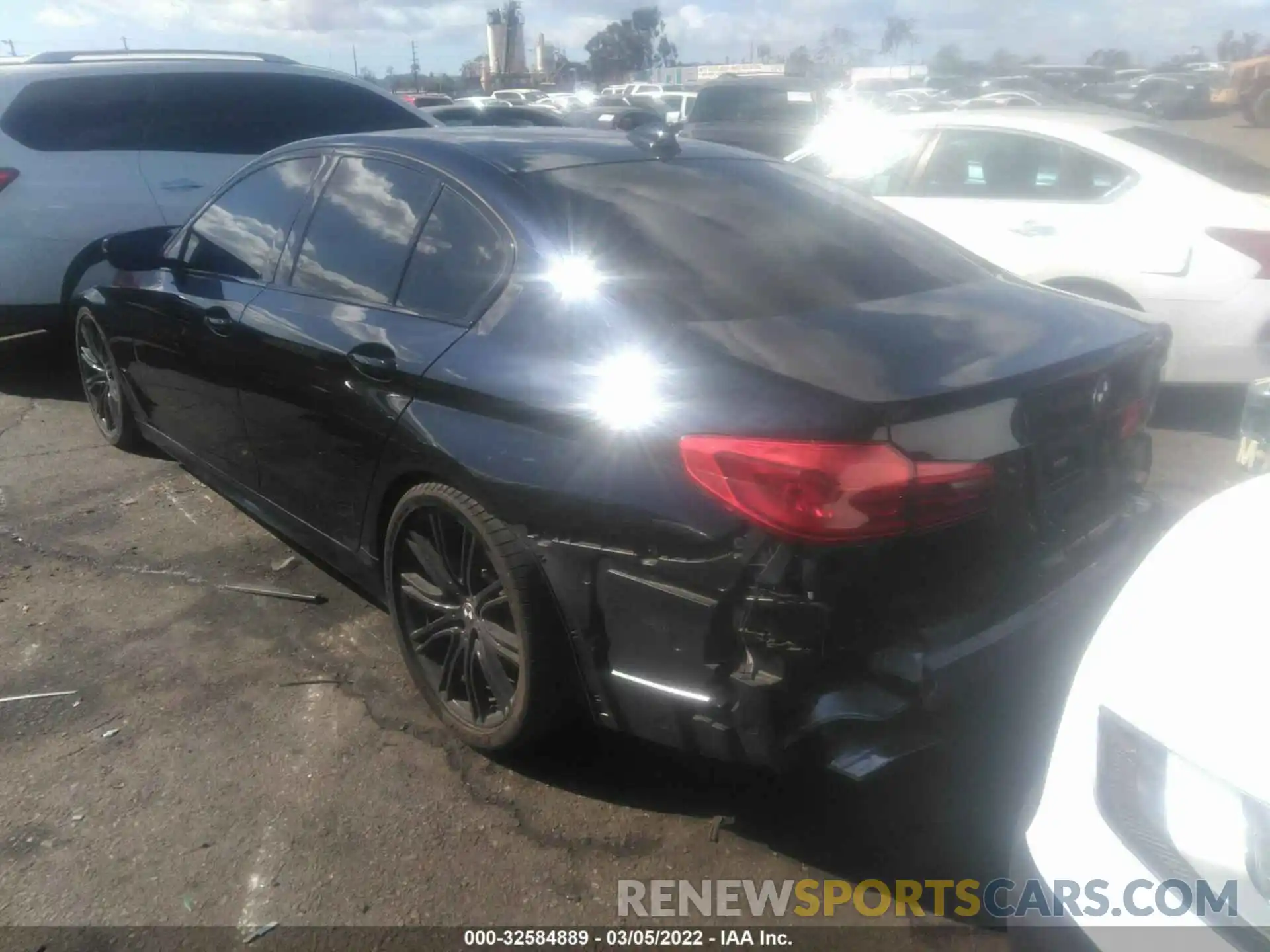 3 Photograph of a damaged car WBAJS1C01LWW84684 BMW 5 SERIES 2020