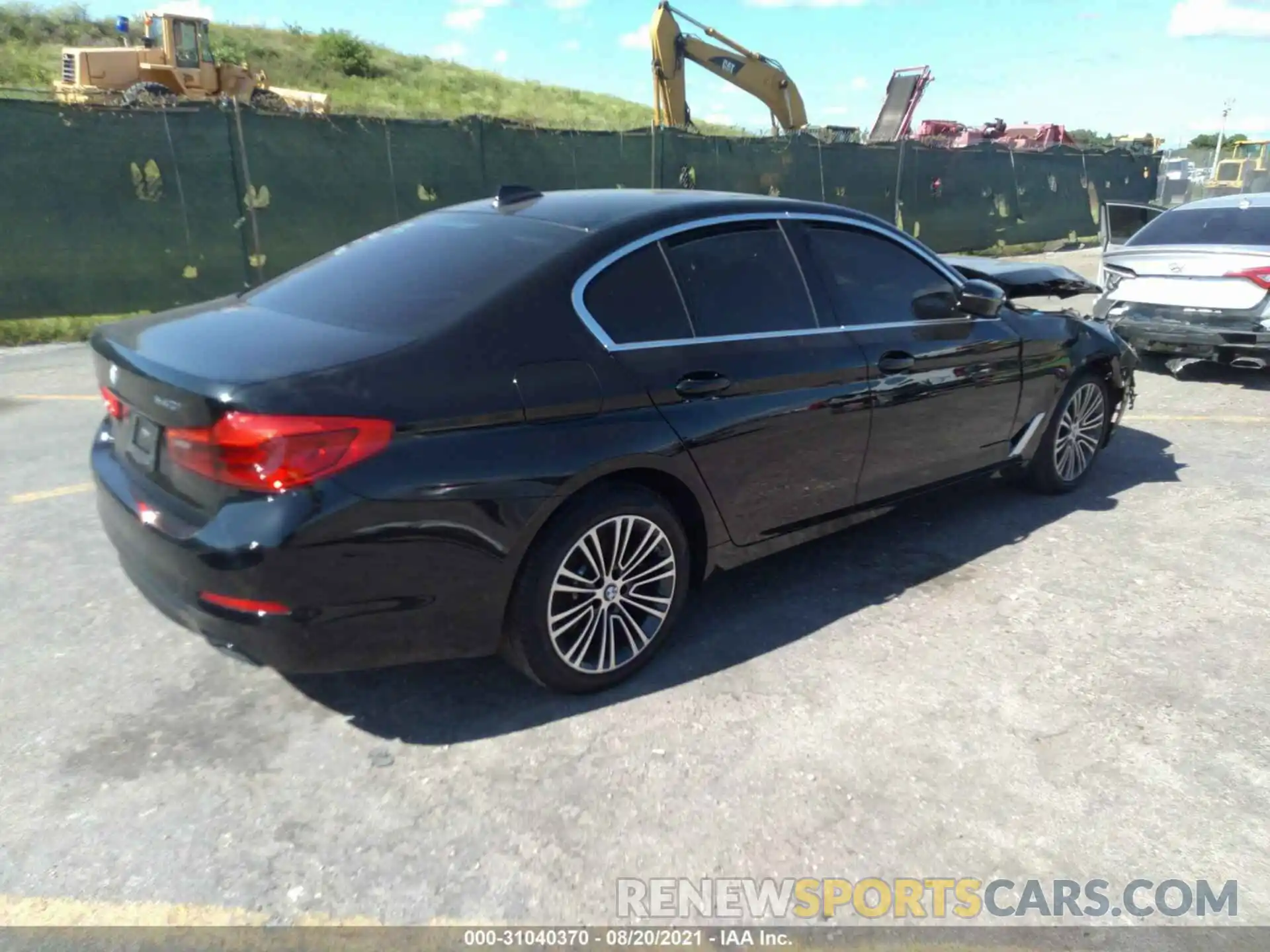 4 Фотография поврежденного автомобиля WBAJS1C03LWW73721 BMW 5 SERIES 2020