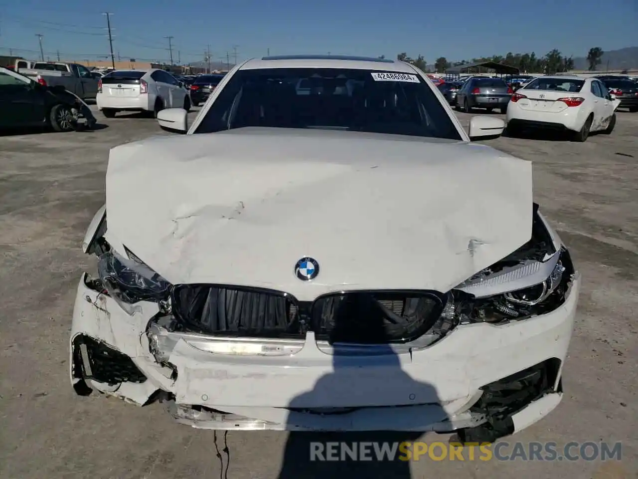 5 Photograph of a damaged car WBAJS1C05LWW61795 BMW 5 SERIES 2020