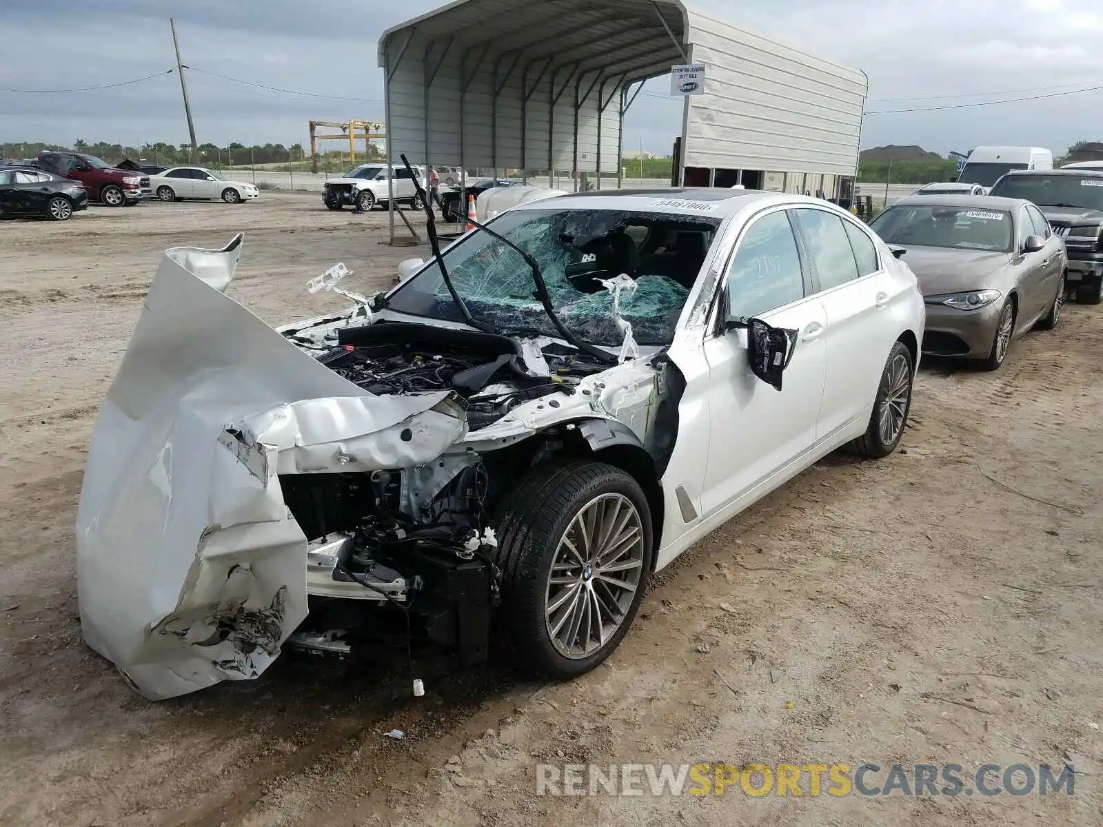 2 Фотография поврежденного автомобиля WBAJS1C06LWW80811 BMW 5 SERIES 2020