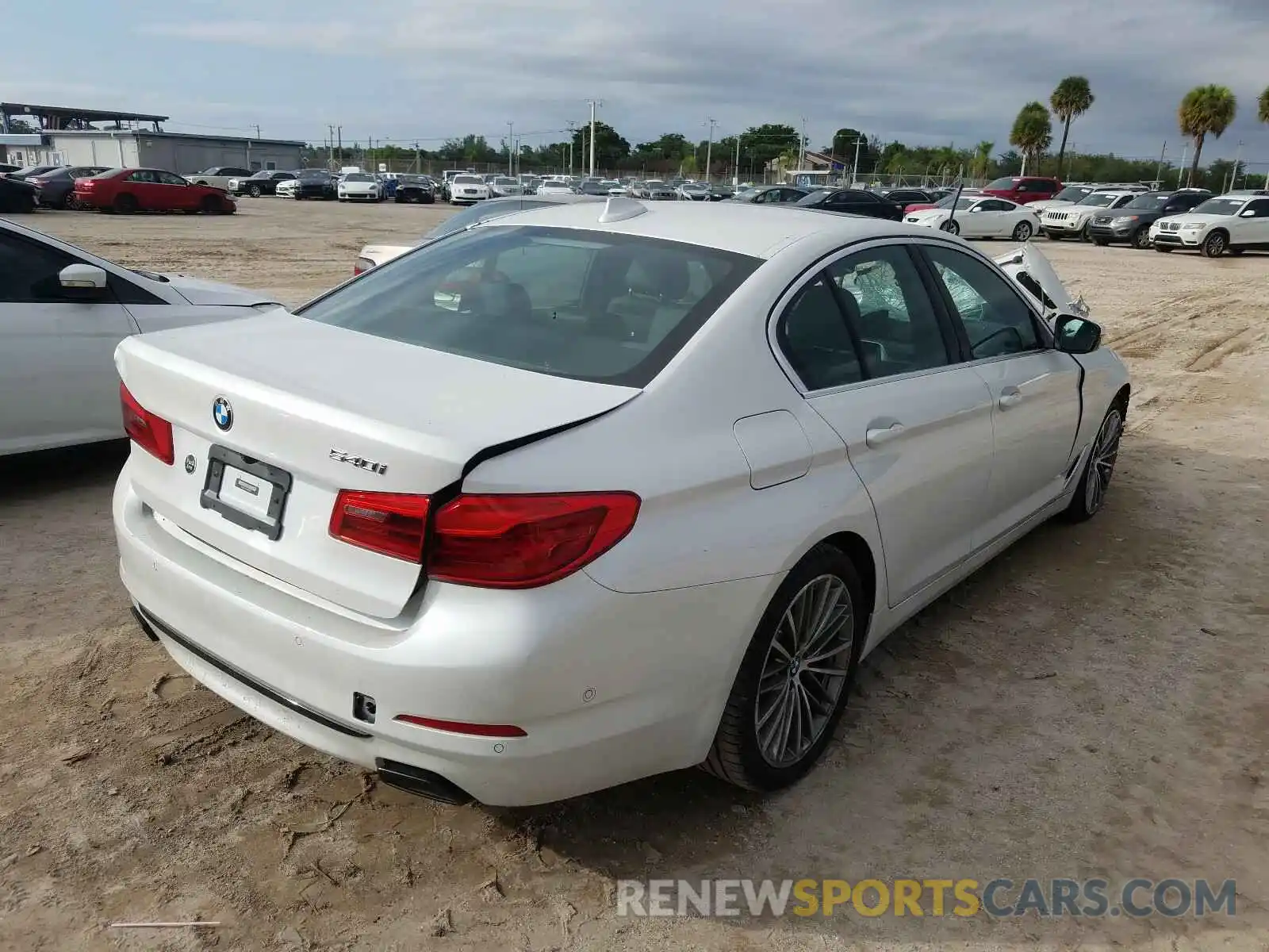 4 Photograph of a damaged car WBAJS1C06LWW80811 BMW 5 SERIES 2020