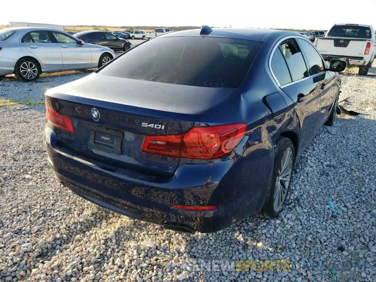 4 Фотография поврежденного автомобиля WBAJS1C09LCD13244 BMW 5 SERIES 2020