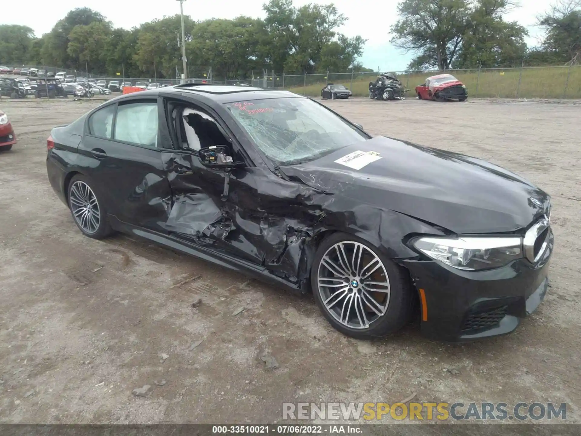 1 Photograph of a damaged car WBAJS3C06LCE01776 BMW 5 SERIES 2020