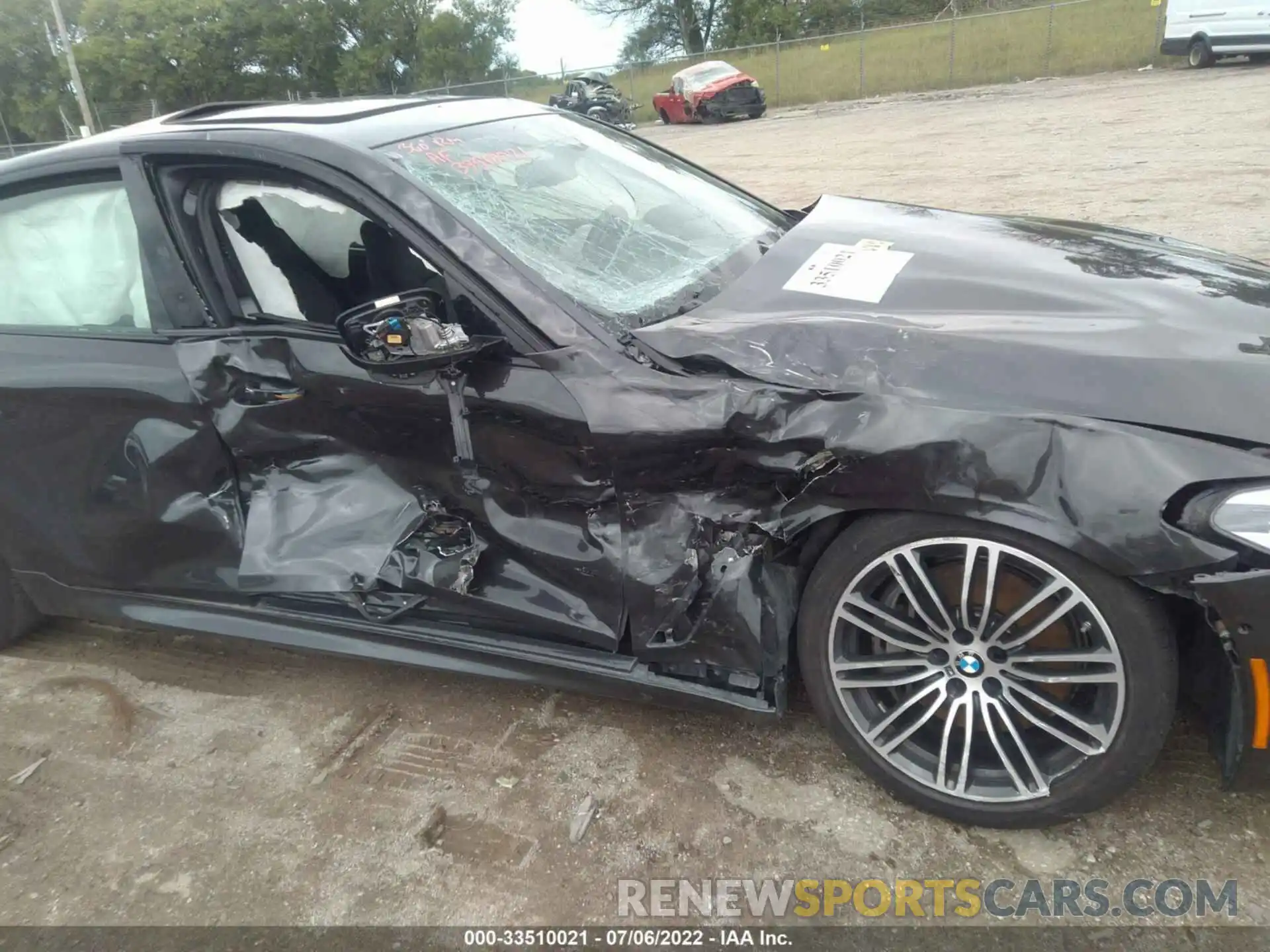 6 Photograph of a damaged car WBAJS3C06LCE01776 BMW 5 SERIES 2020