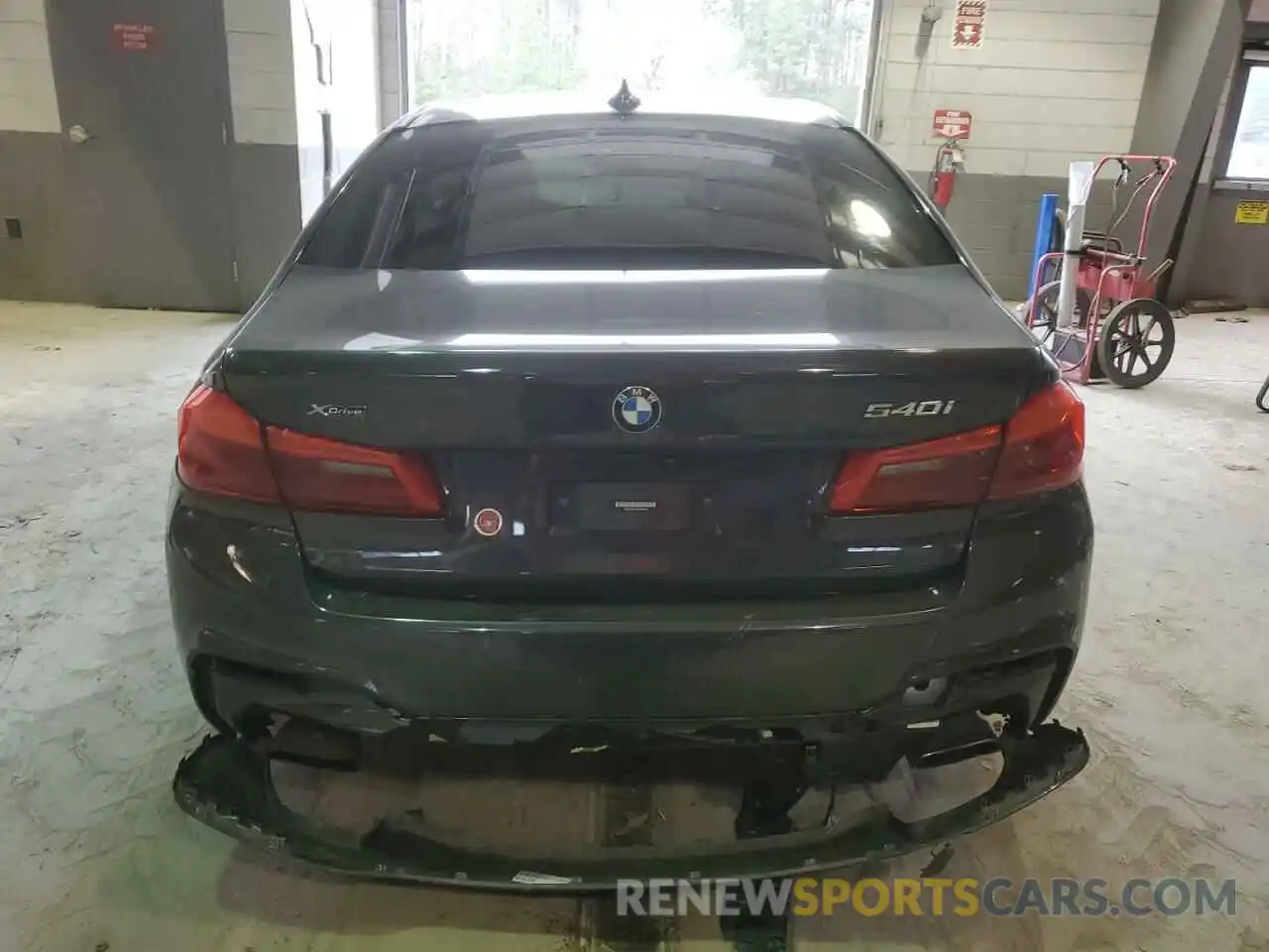 6 Photograph of a damaged car WBAJS3C06LCE60584 BMW 5 SERIES 2020