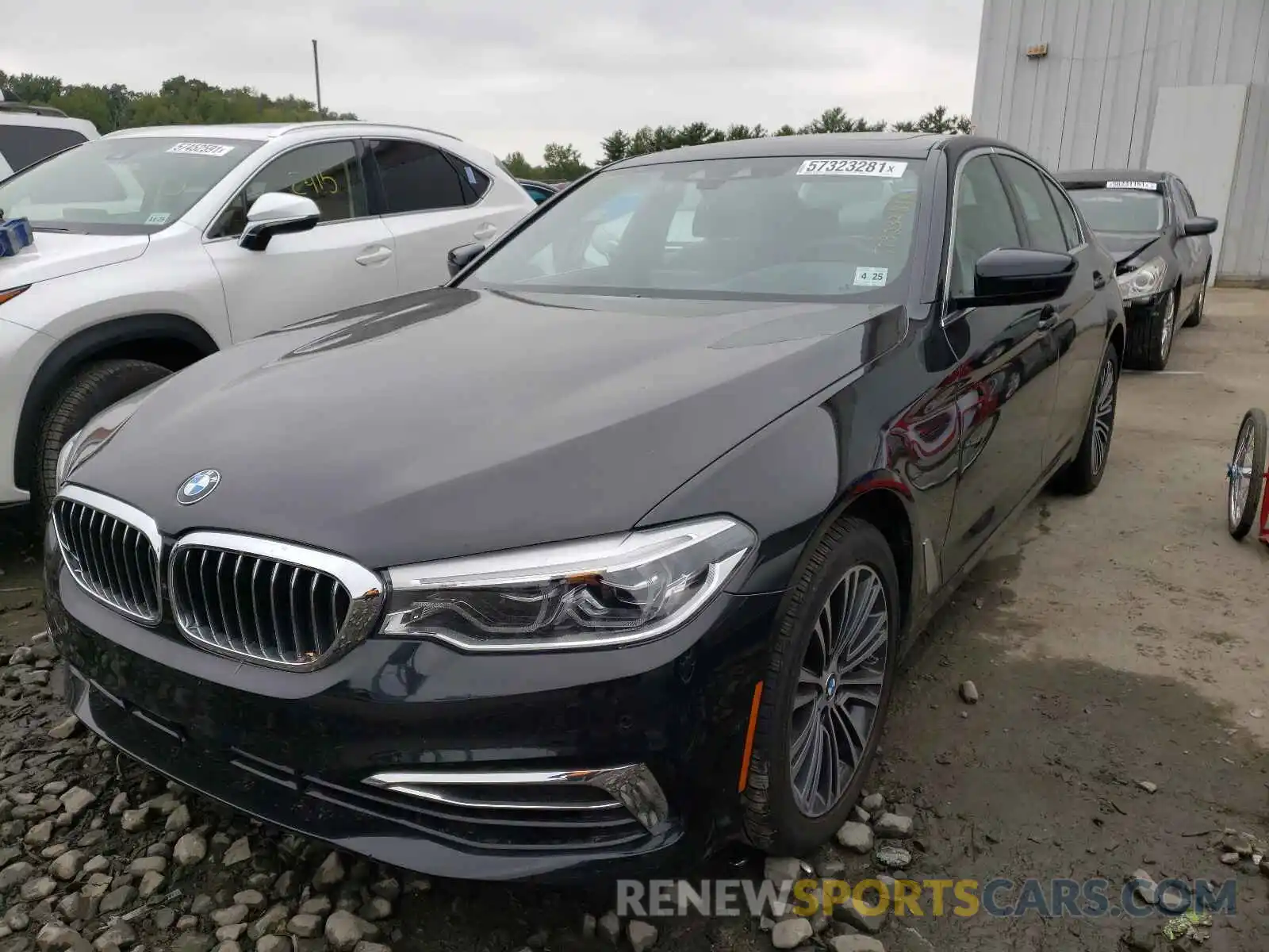 2 Photograph of a damaged car WBAJS3C07LCE41011 BMW 5 SERIES 2020