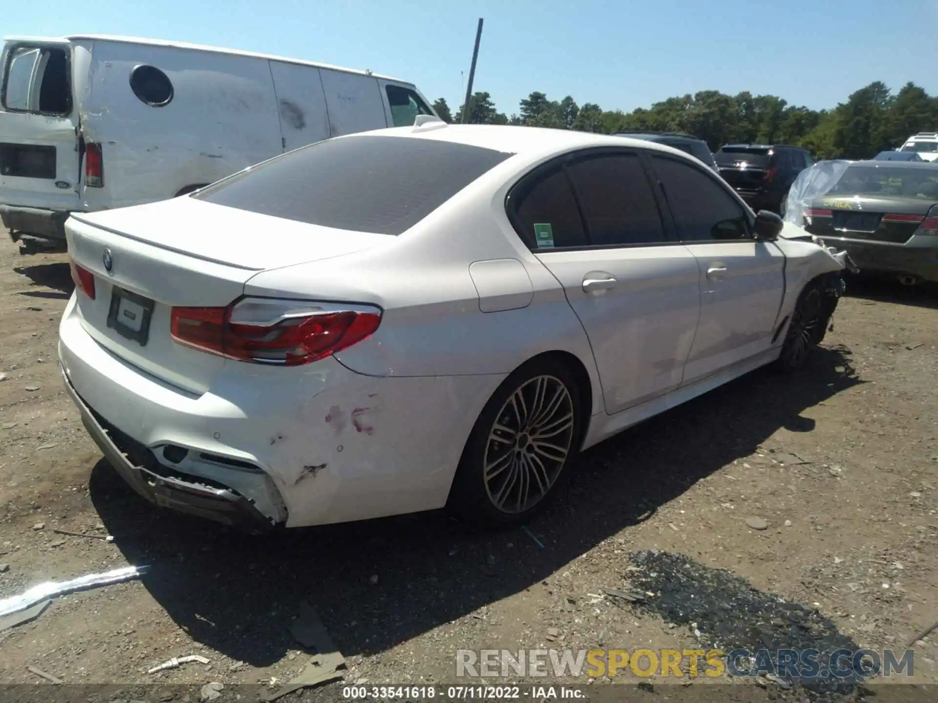 4 Photograph of a damaged car WBAJS7C08LBN96662 BMW 5 SERIES 2020