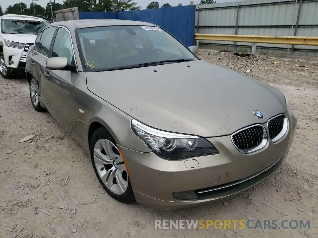 1 Photograph of a damaged car WBANU535X9C121366 BMW 5 SERIES 2020