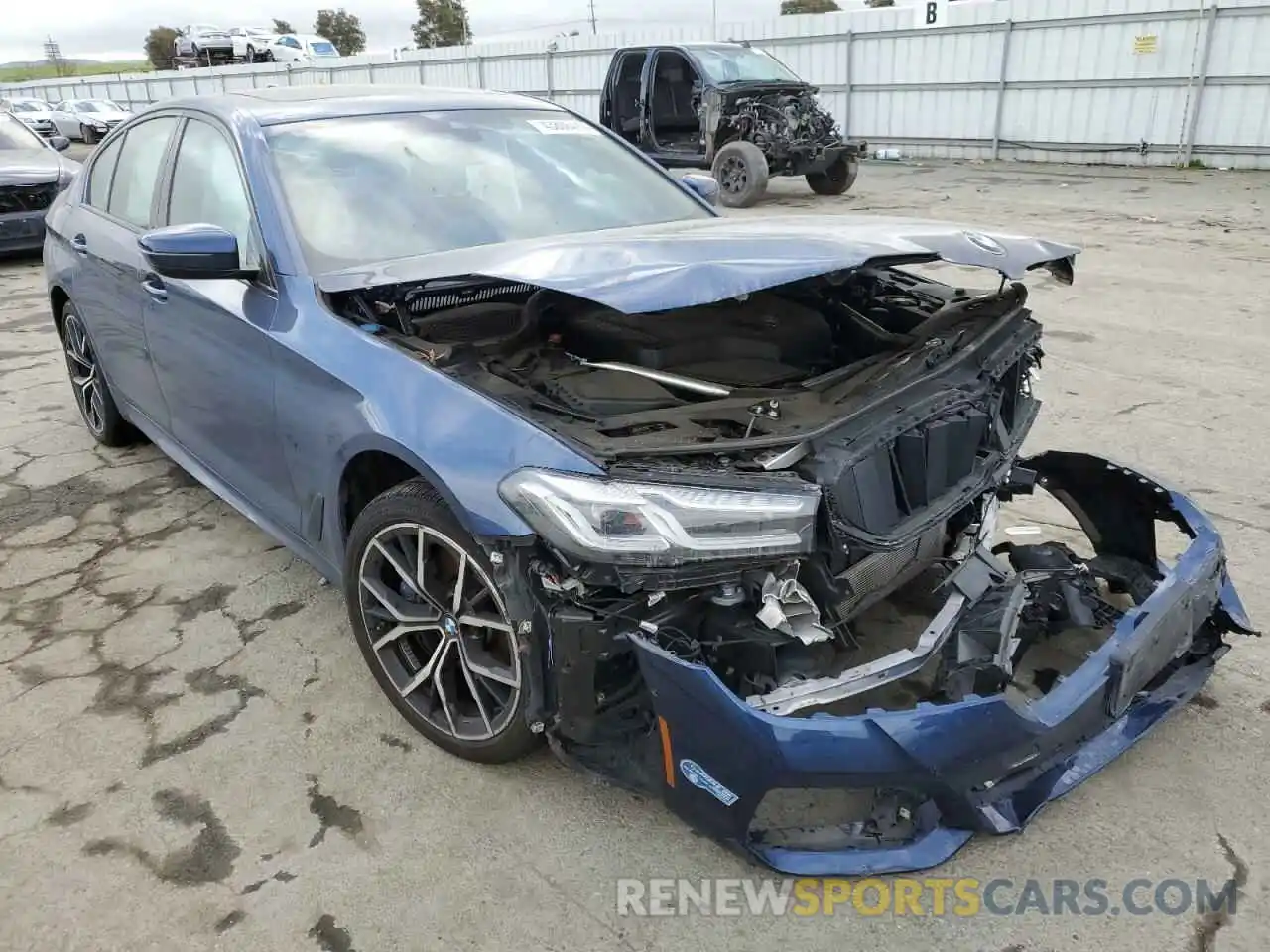 4 Photograph of a damaged car WBA13AG00MCF76425 BMW 5 SERIES 2021