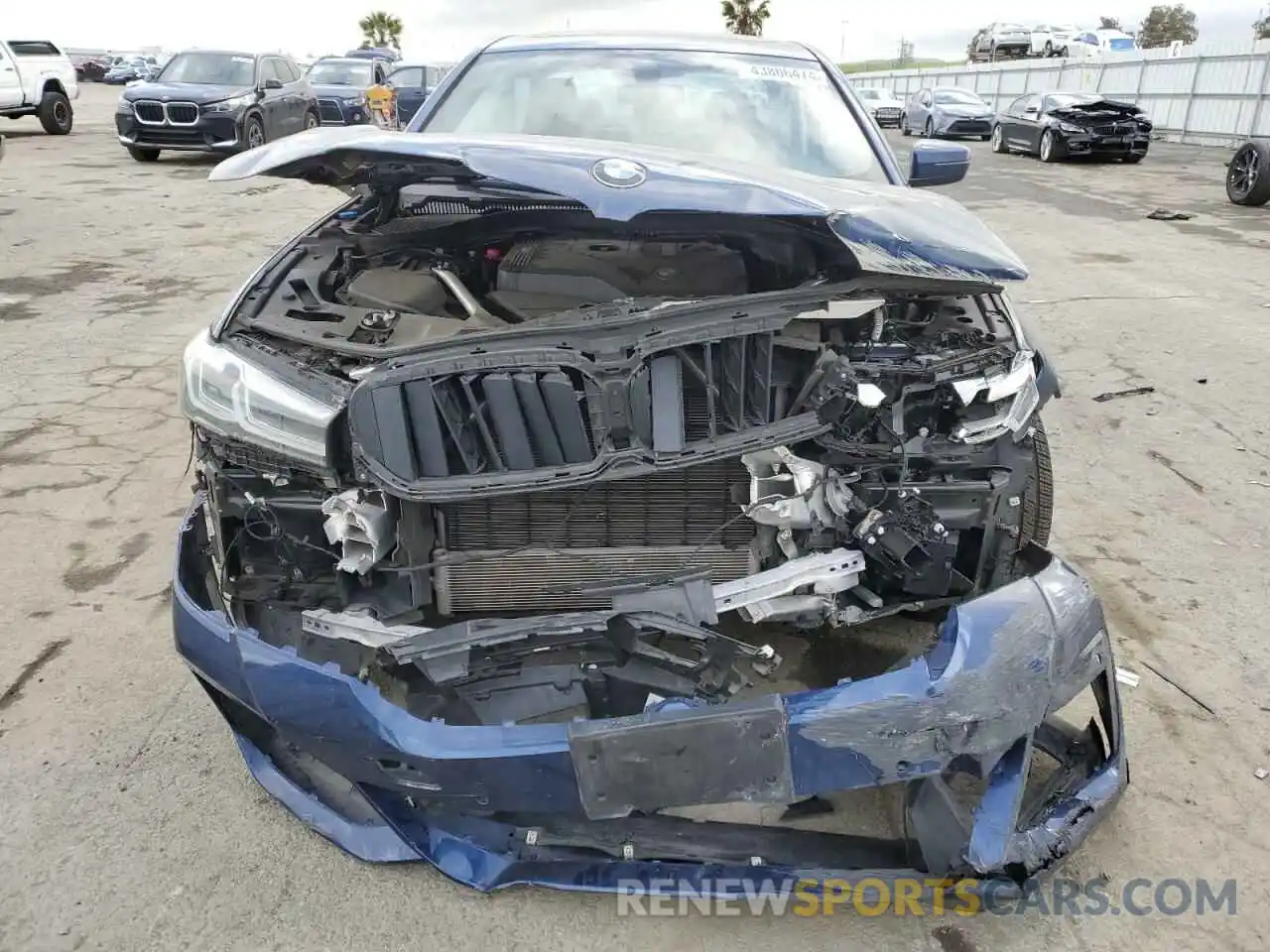 5 Photograph of a damaged car WBA13AG00MCF76425 BMW 5 SERIES 2021