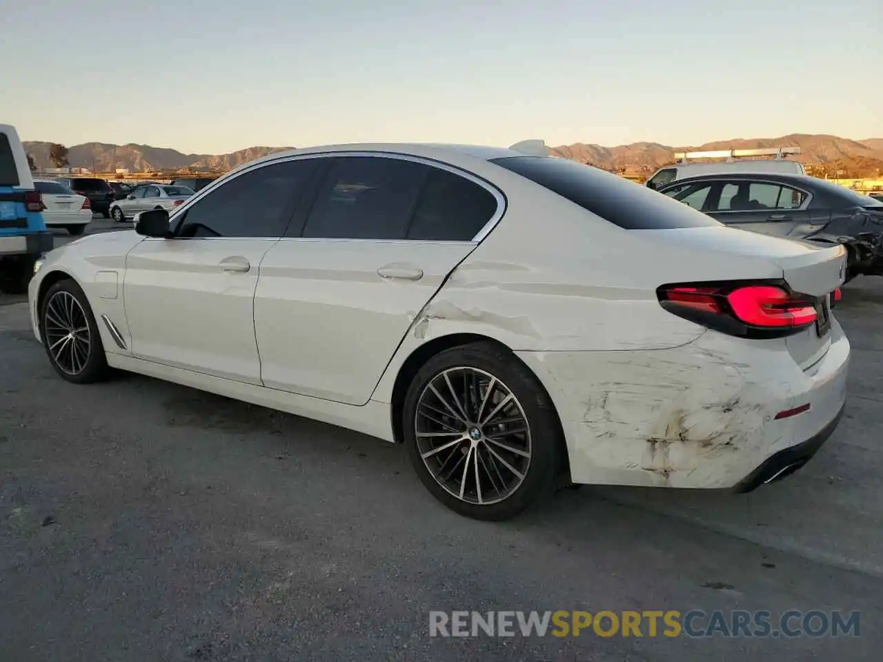 2 Photograph of a damaged car WBA13AG01MCG18875 BMW 5 SERIES 2021