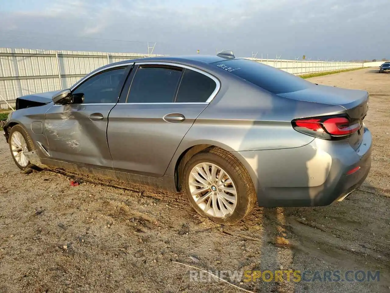 2 Photograph of a damaged car WBA13AG04MCF38146 BMW 5 SERIES 2021