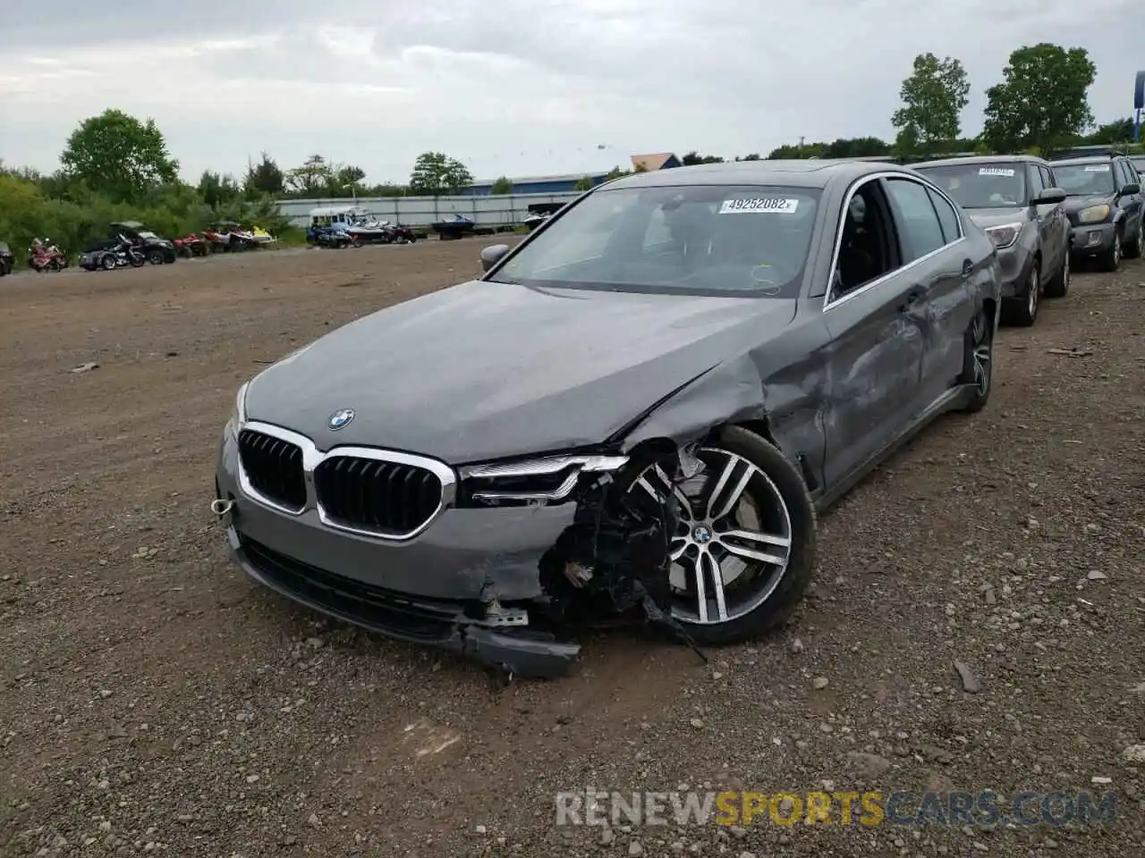 2 Фотография поврежденного автомобиля WBA13BJ00MCF08608 BMW 5 SERIES 2021