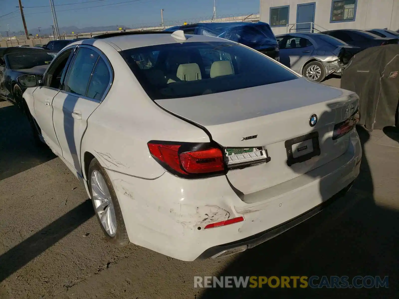 3 Photograph of a damaged car WBA13BJ00MCF89948 BMW 5 SERIES 2021