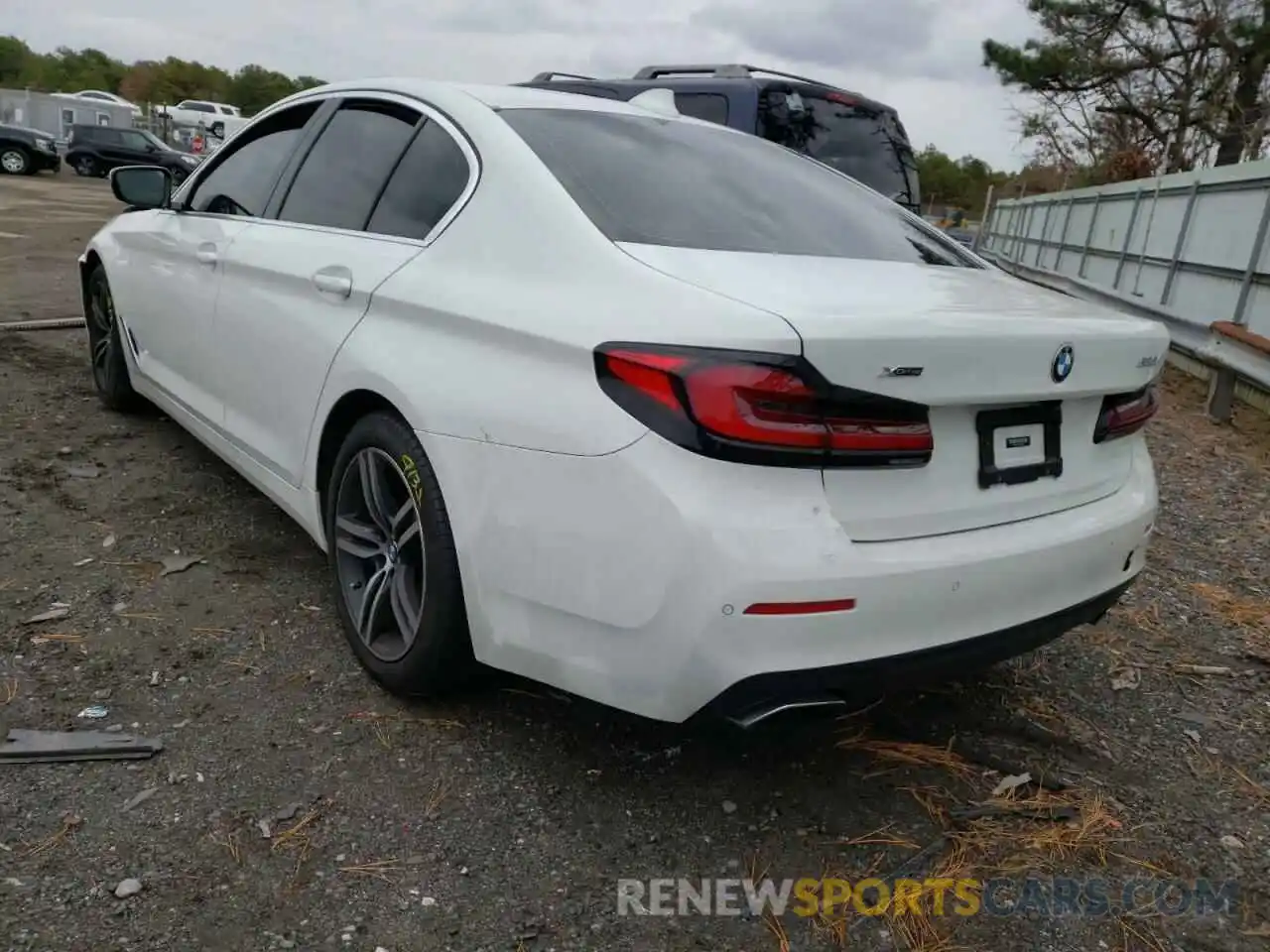 3 Photograph of a damaged car WBA13BJ00MWW91696 BMW 5 SERIES 2021