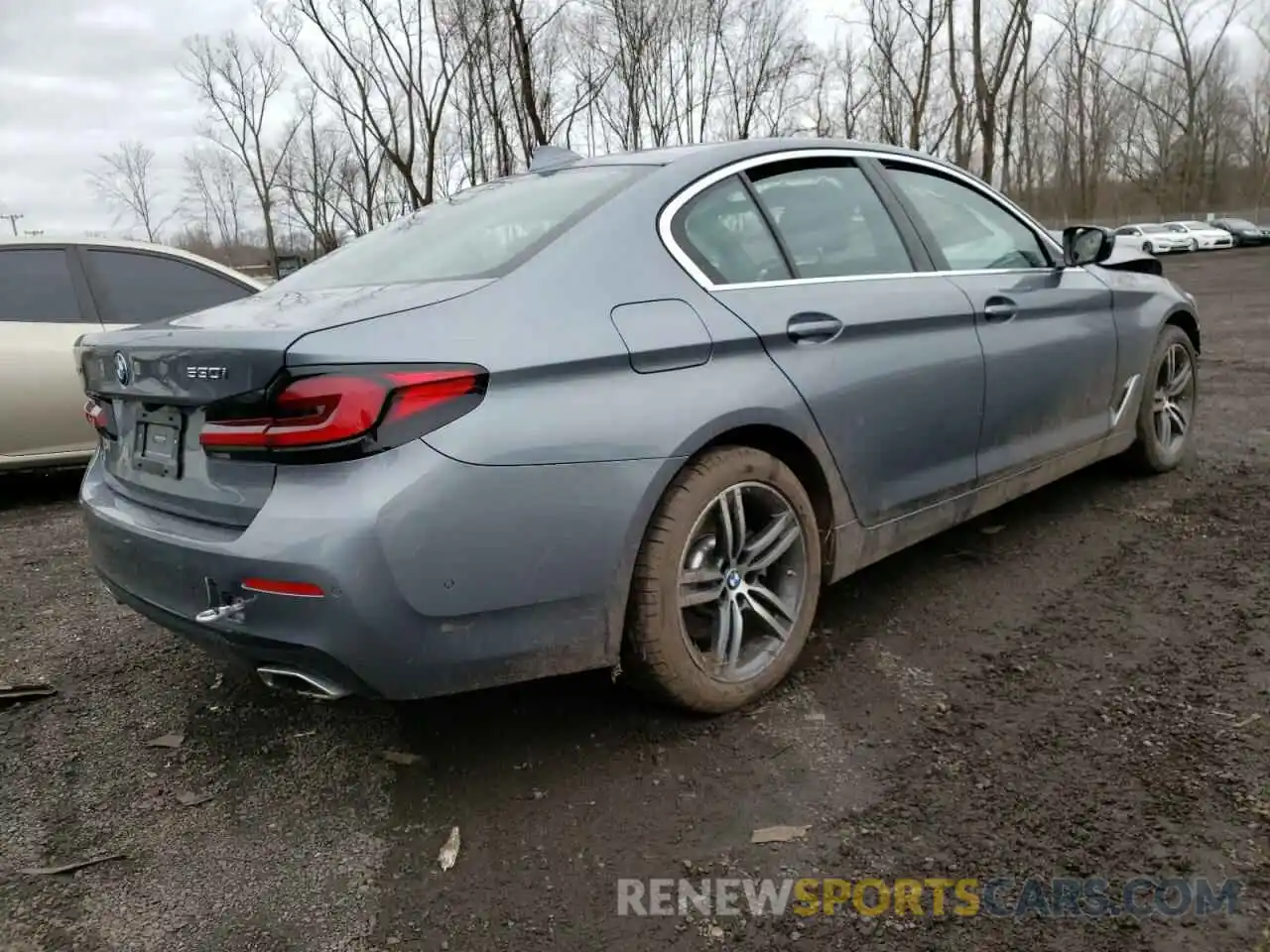 4 Photograph of a damaged car WBA13BJ00MWX22736 BMW 5 SERIES 2021