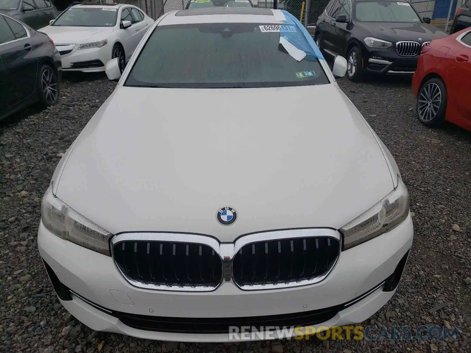 9 Фотография поврежденного автомобиля WBA13BJ01MCF47398 BMW 5 SERIES 2021