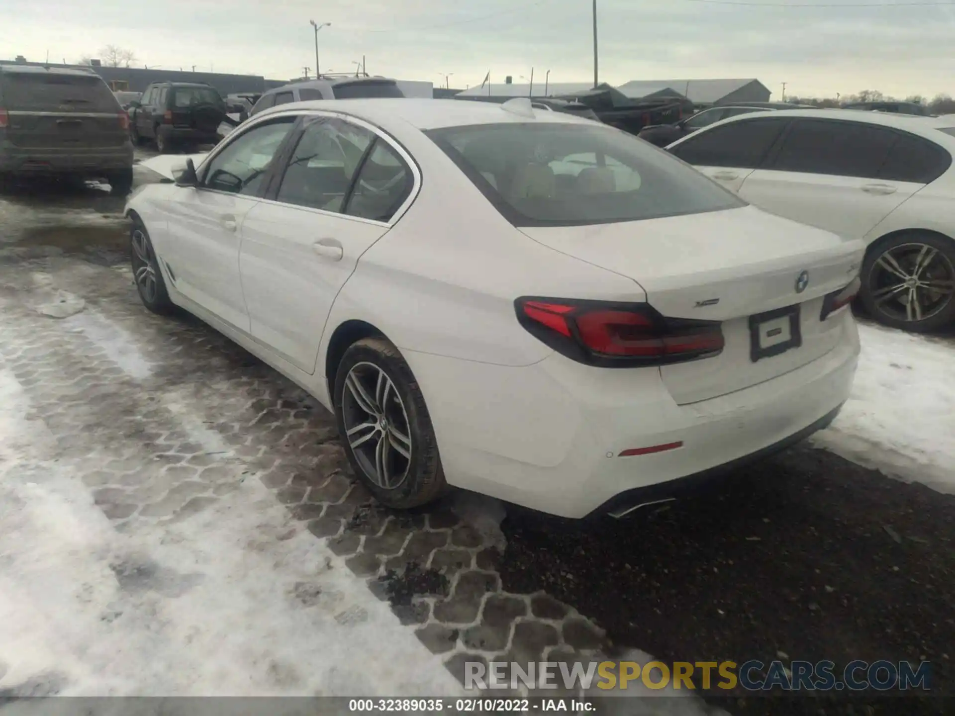 3 Photograph of a damaged car WBA13BJ01MCF74052 BMW 5 SERIES 2021