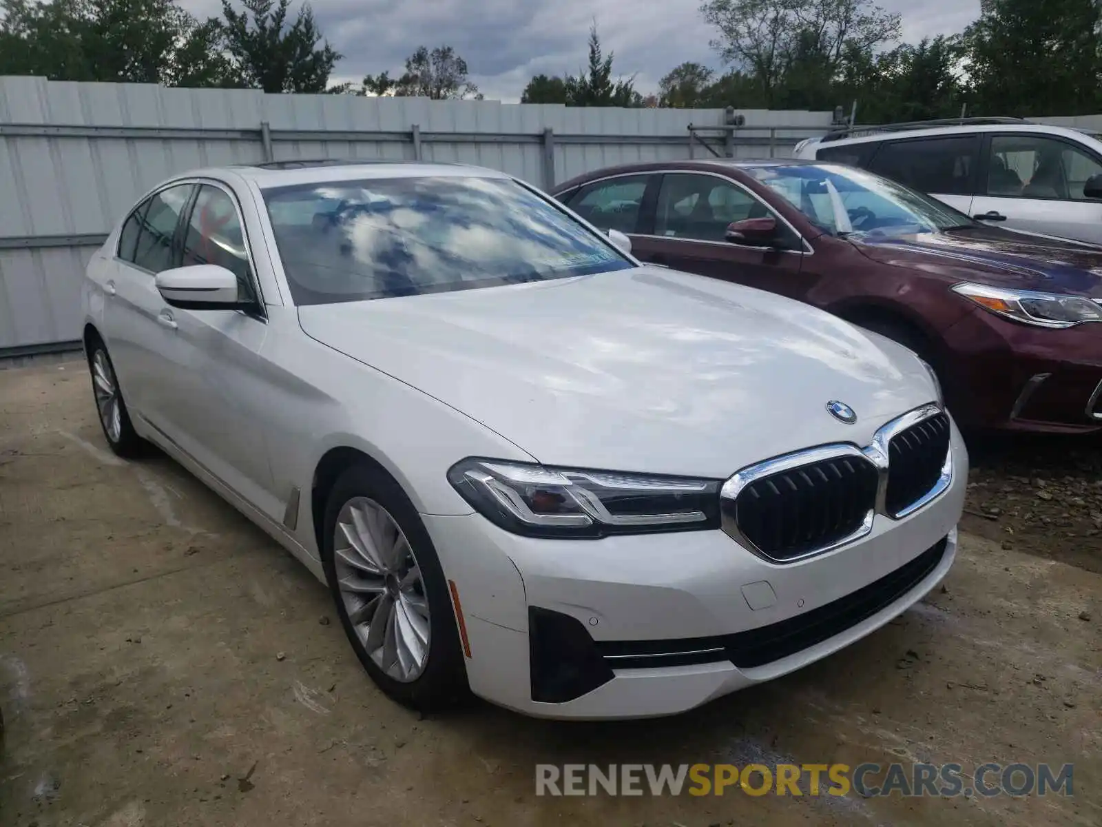 1 Photograph of a damaged car WBA13BJ01MCF95838 BMW 5 SERIES 2021