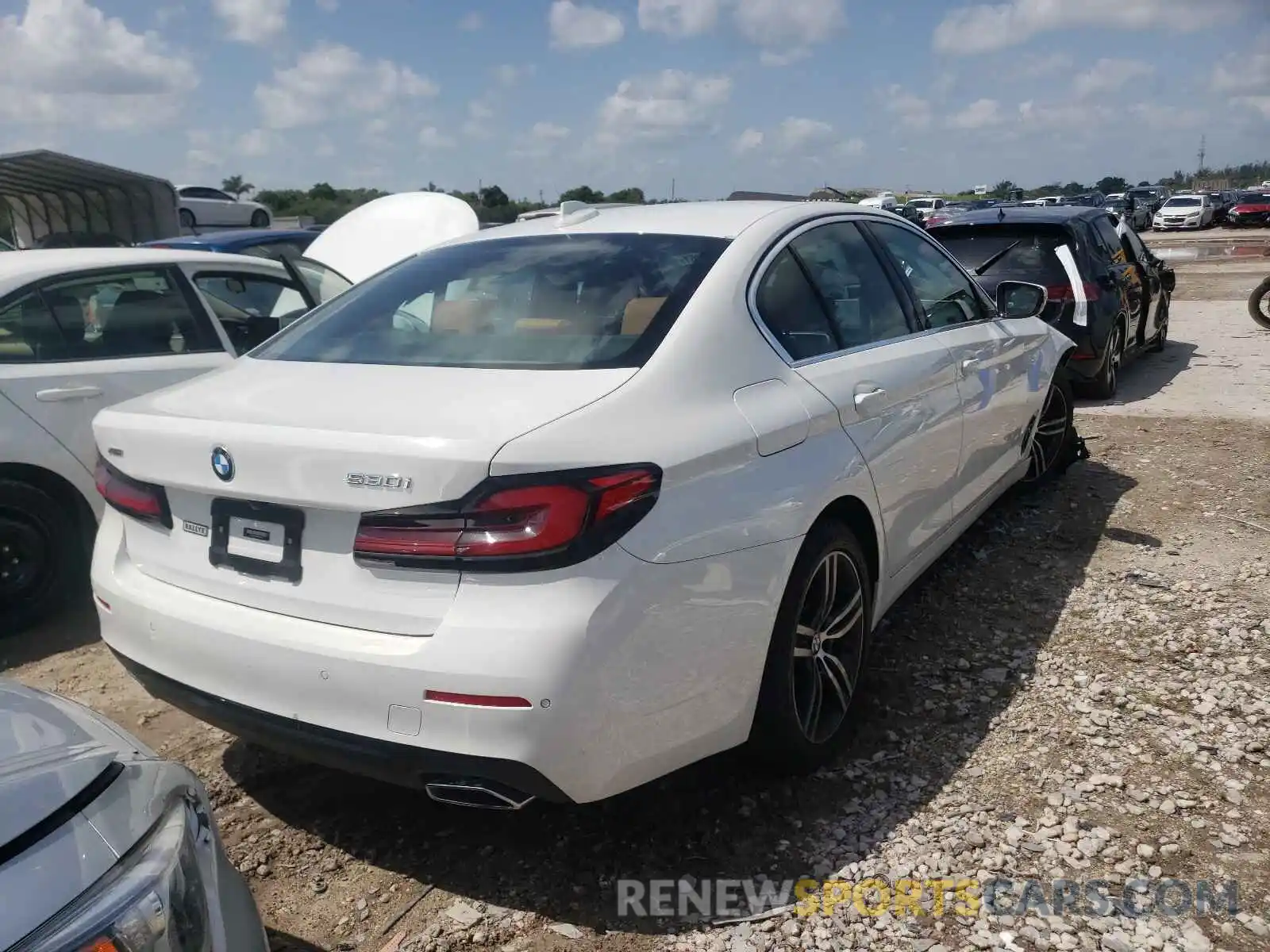 4 Photograph of a damaged car WBA13BJ01MWX01748 BMW 5 SERIES 2021