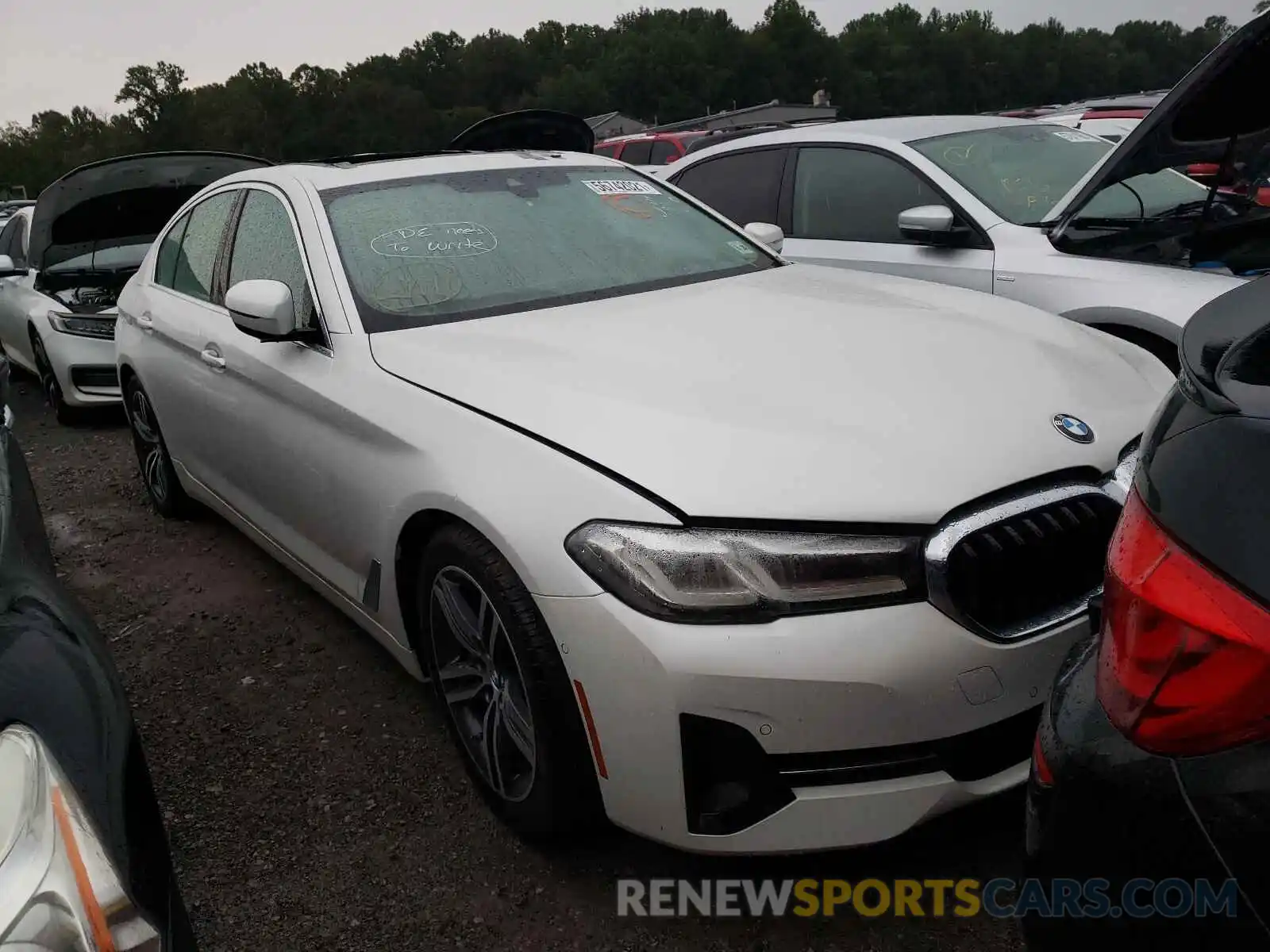 1 Photograph of a damaged car WBA13BJ02MCF03023 BMW 5 SERIES 2021