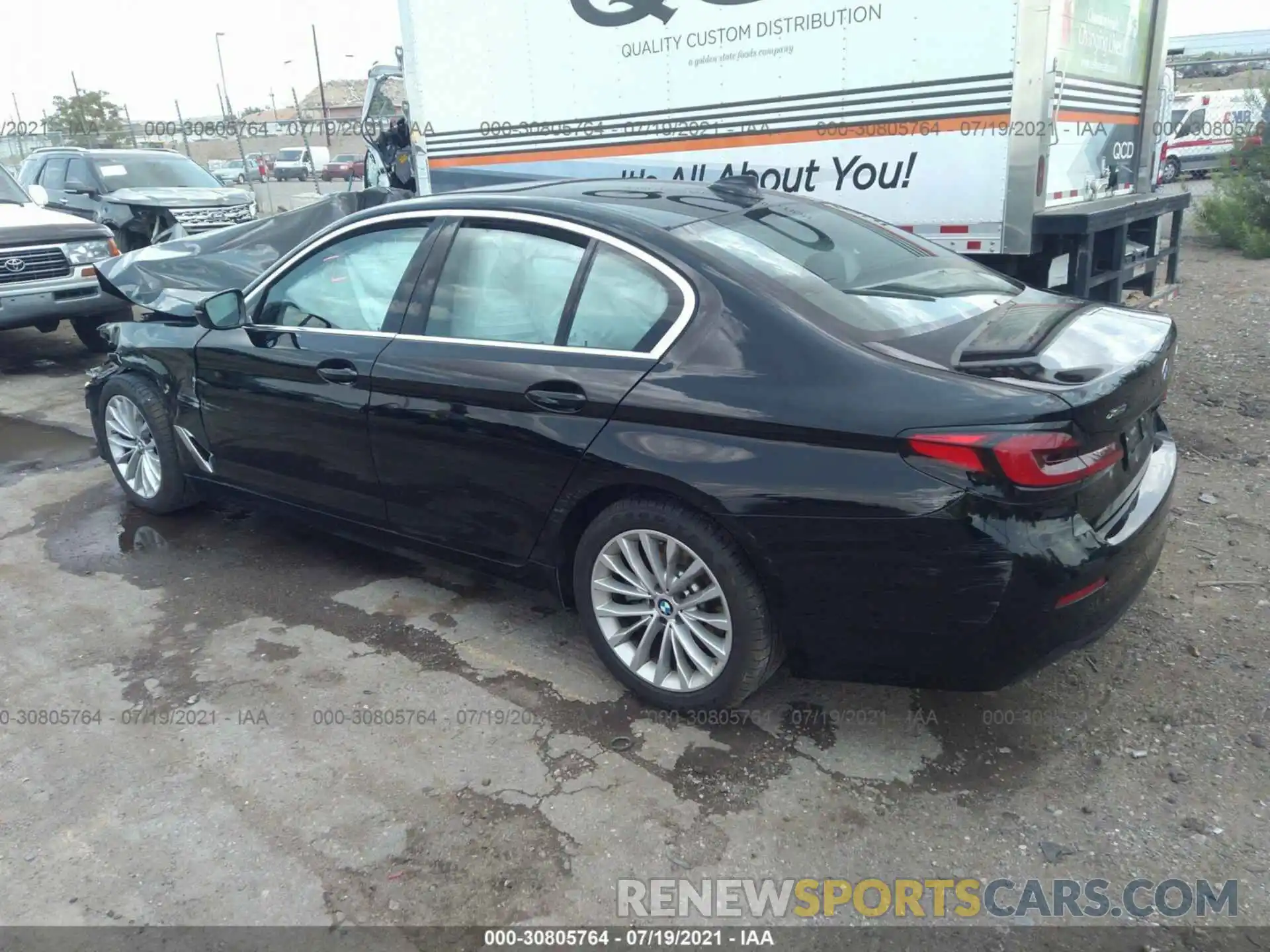 3 Photograph of a damaged car WBA13BJ02MCF66025 BMW 5 SERIES 2021