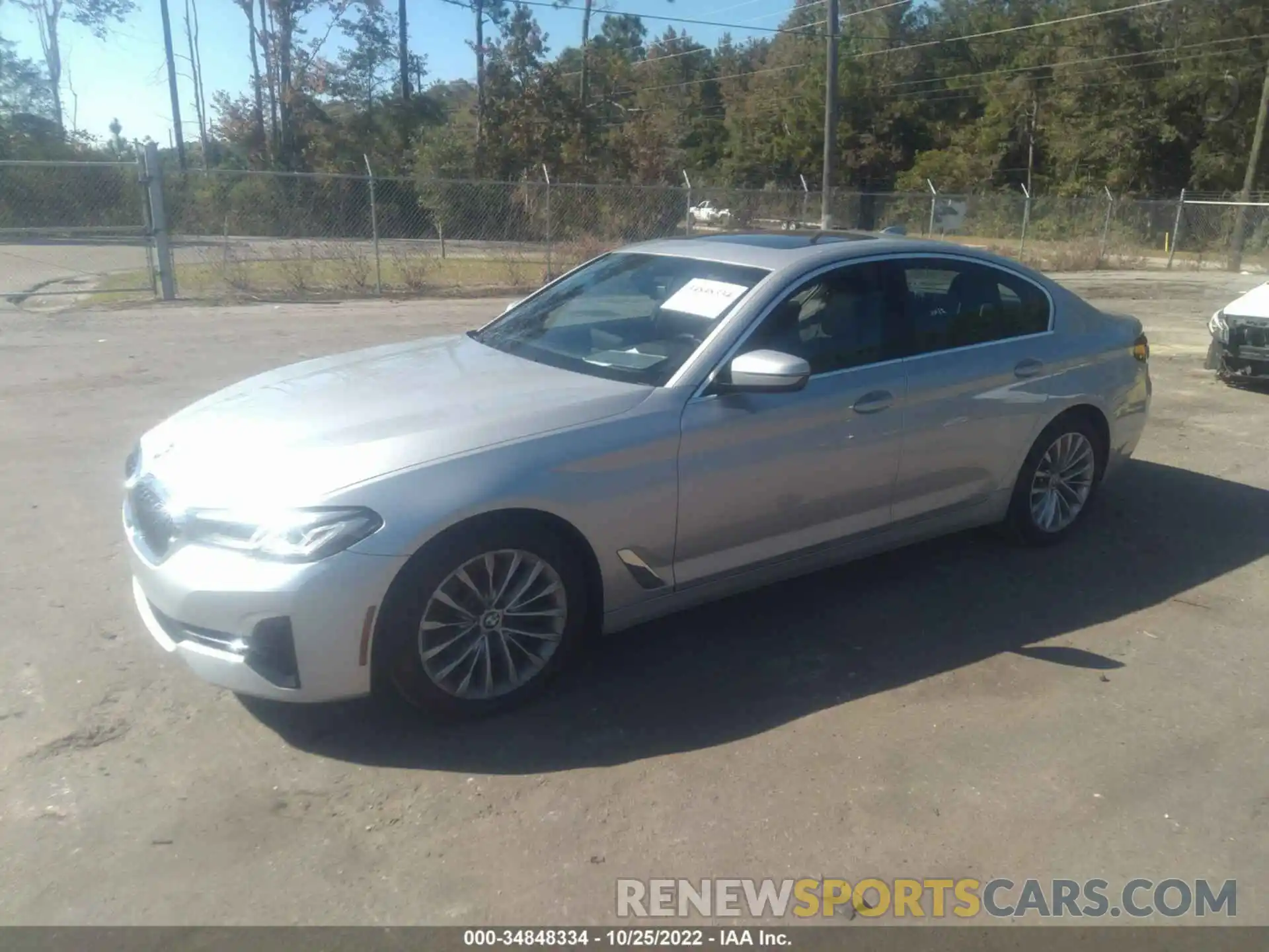 2 Photograph of a damaged car WBA13BJ02MCF95072 BMW 5 SERIES 2021