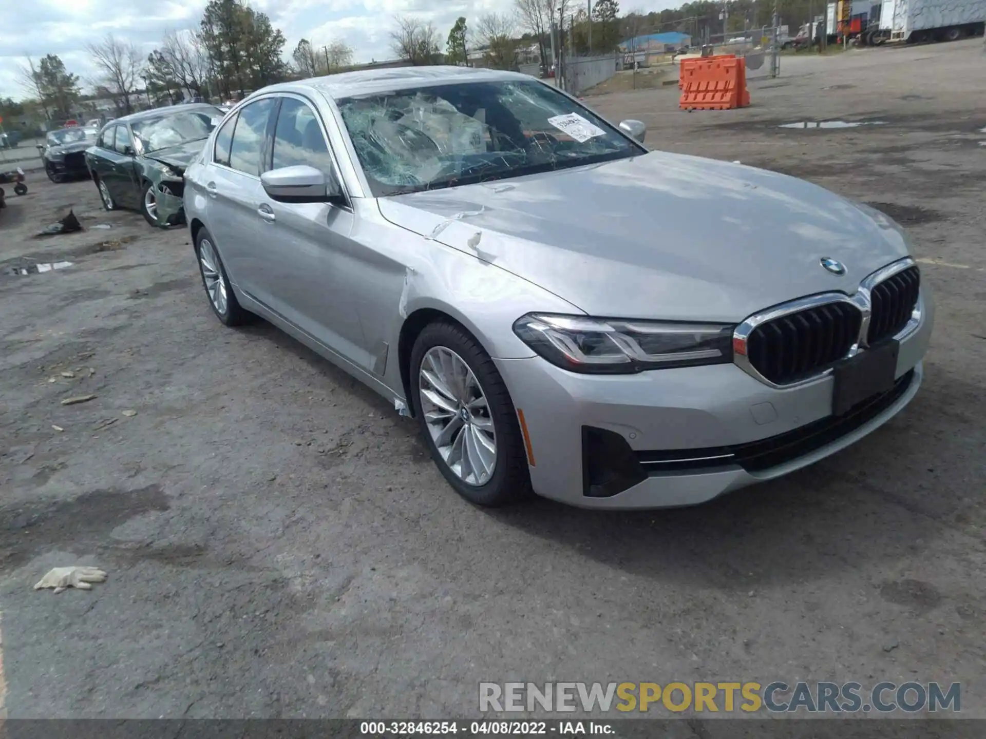 1 Photograph of a damaged car WBA13BJ02MCF96061 BMW 5 SERIES 2021